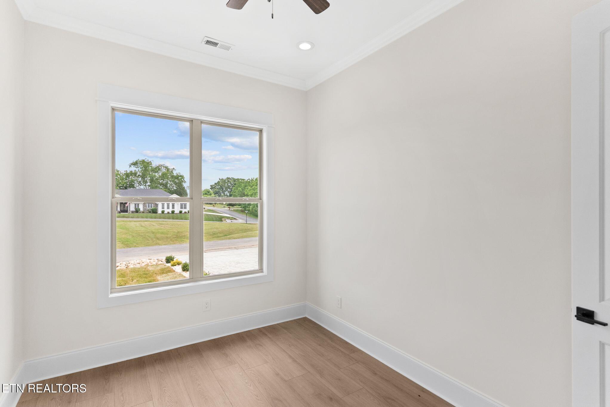 300 Oonoga Circle Loudon TN 37774