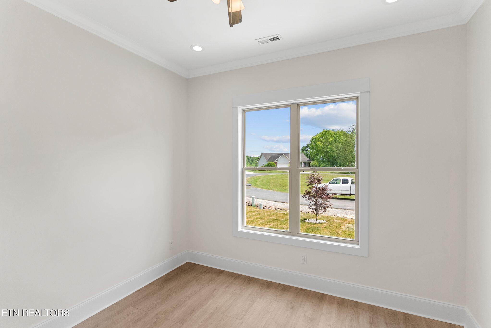 300 Oonoga Circle Loudon TN 37774
