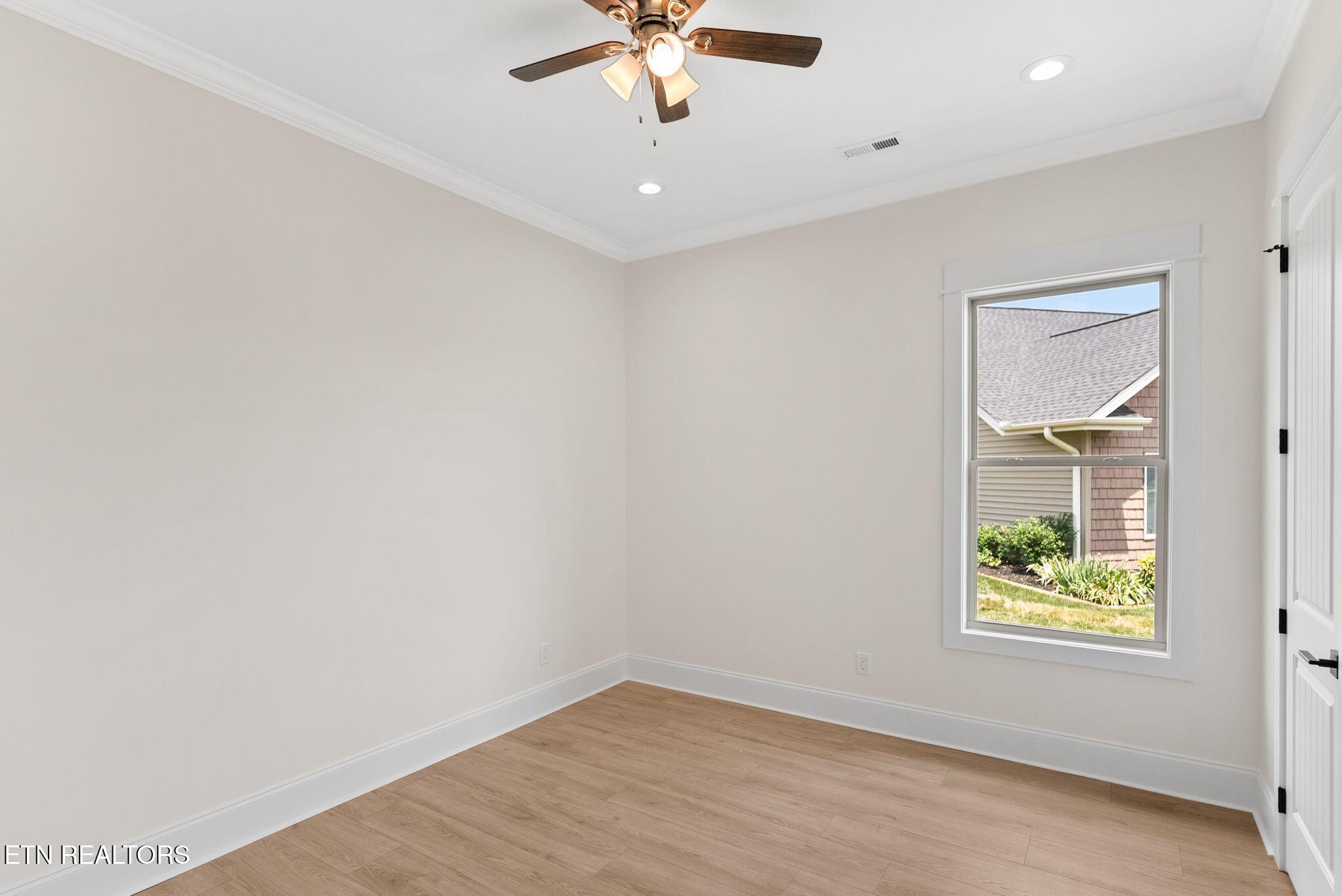 300 Oonoga Circle Loudon TN 37774