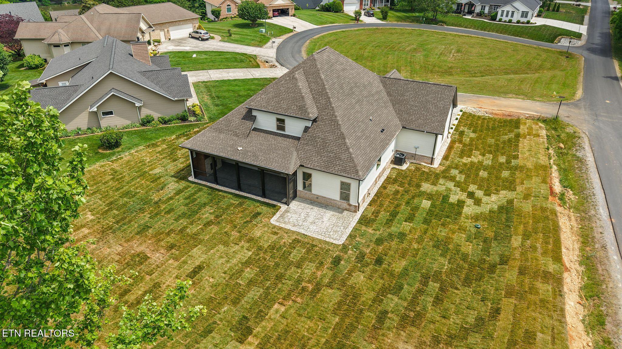 300 Oonoga Circle Loudon TN 37774