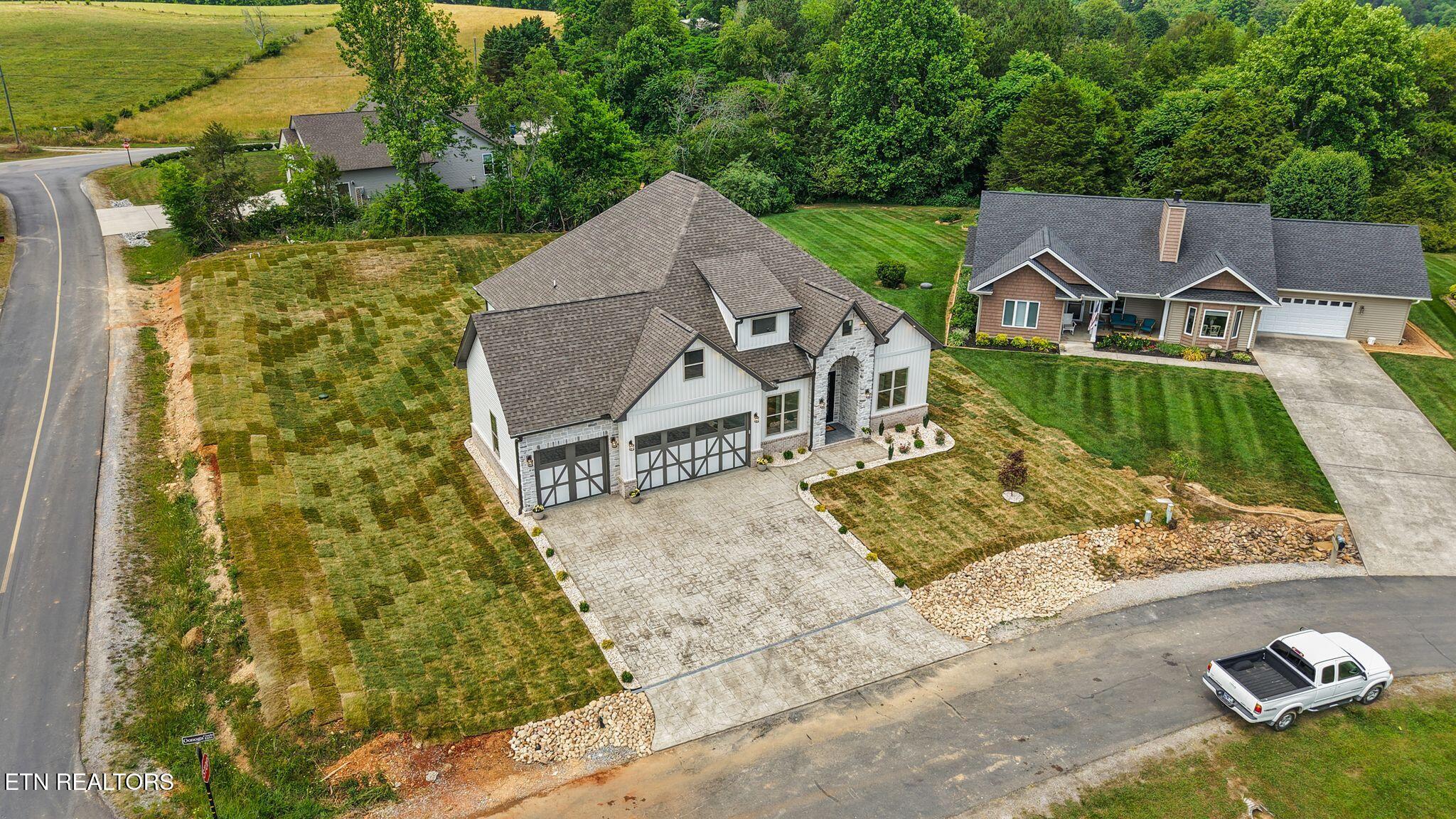 300 Oonoga Circle Loudon TN 37774