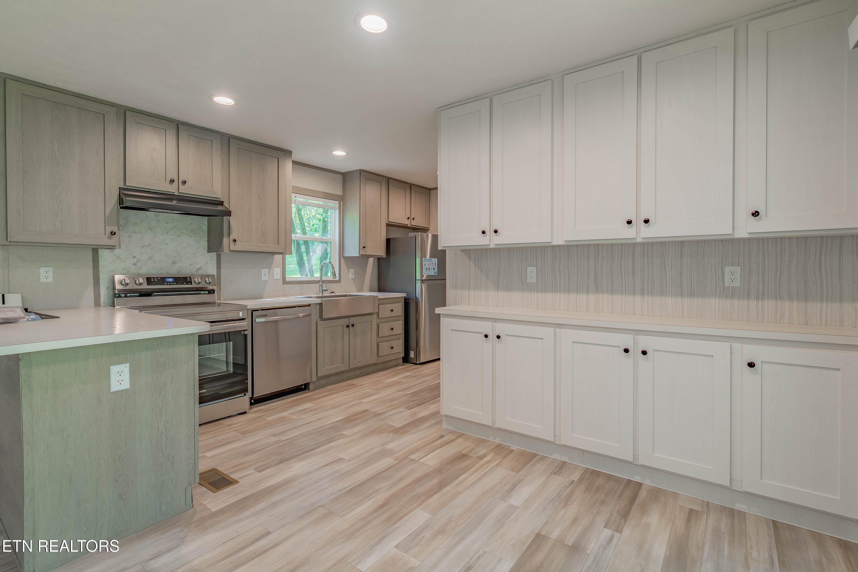 136 Sugar Road Oliver Springs TN 37840