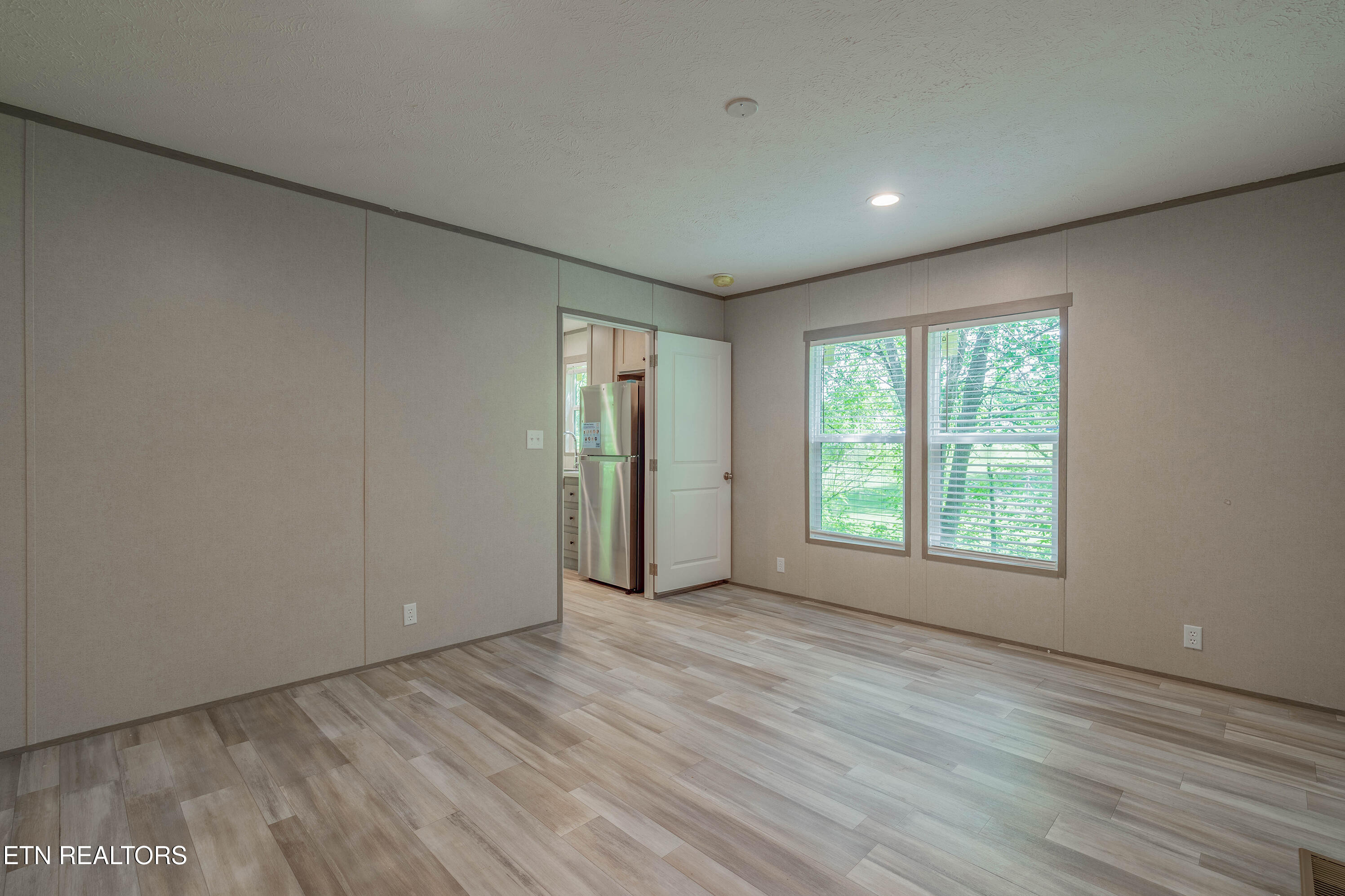 136 Sugar Road Oliver Springs TN 37840