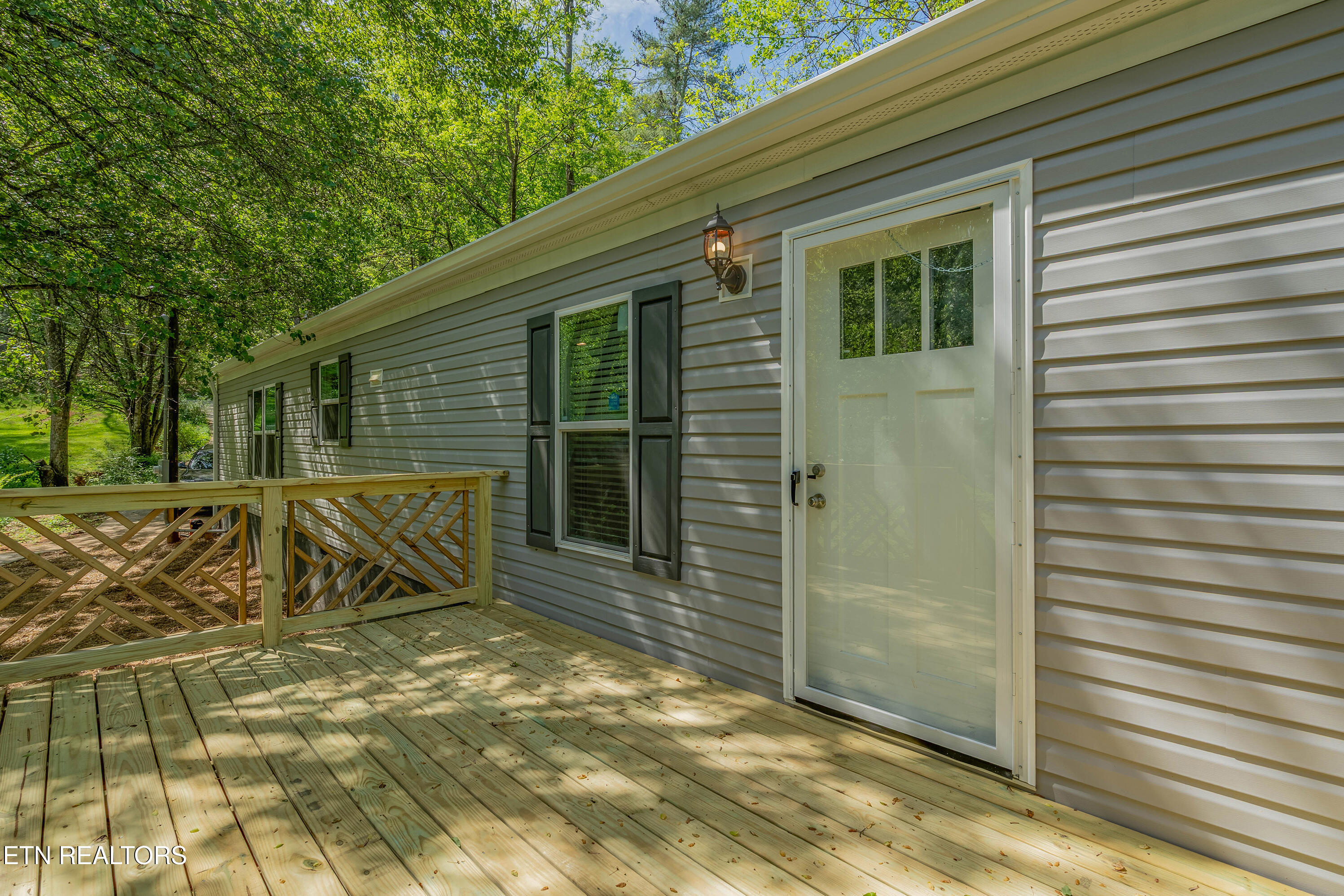 136 Sugar Road Oliver Springs TN 37840
