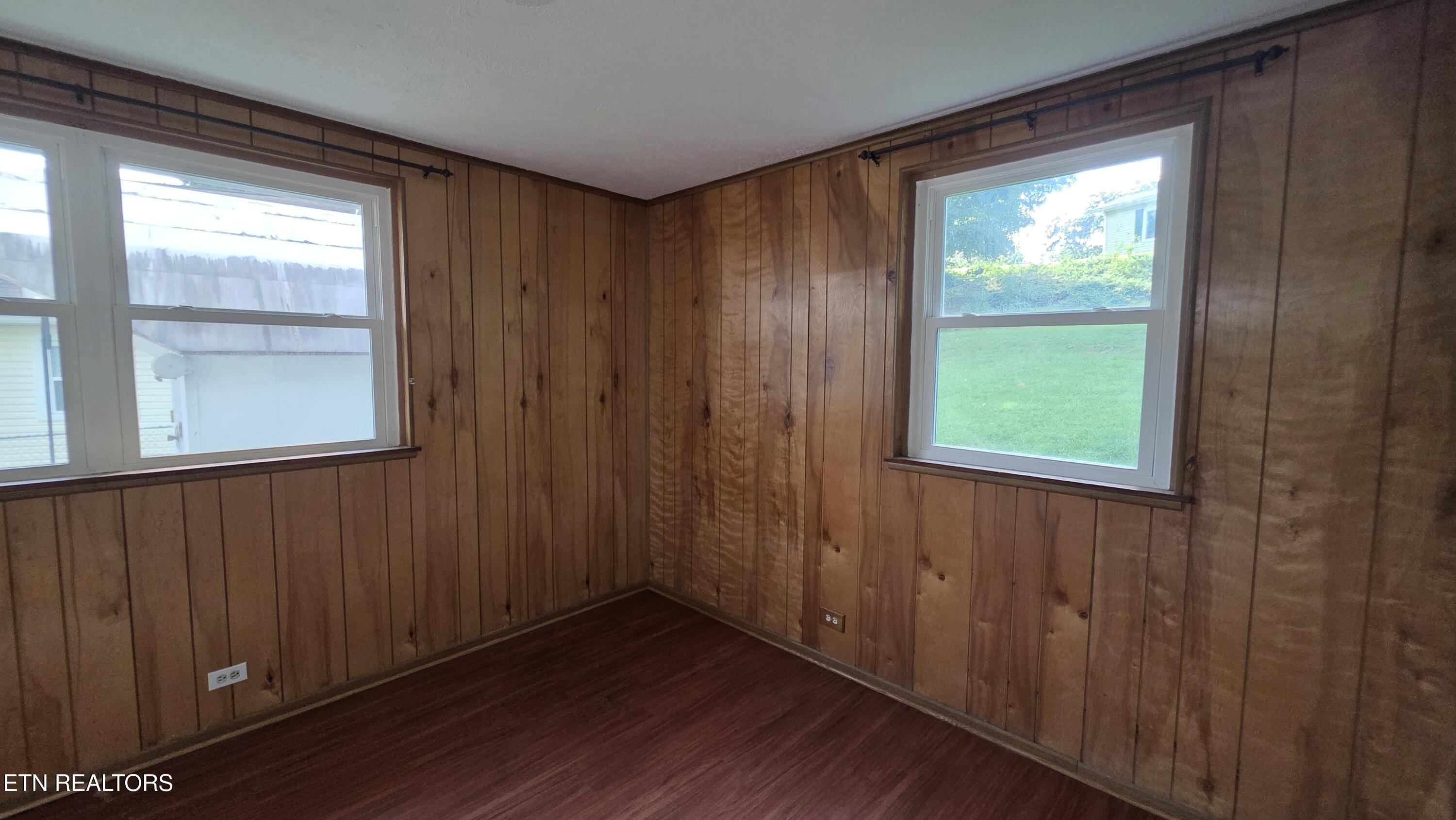 124 S Purdue Avenue Oak Ridge TN 37830