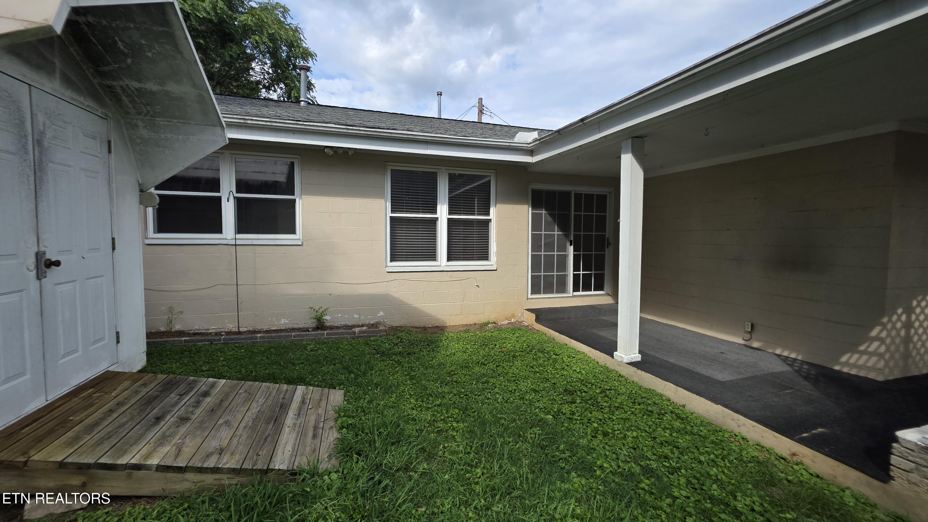 124 S Purdue Avenue Oak Ridge TN 37830