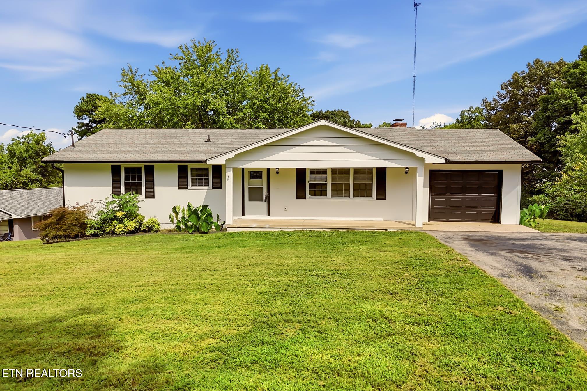 1214 Michaels Lane Knoxville TN 37912