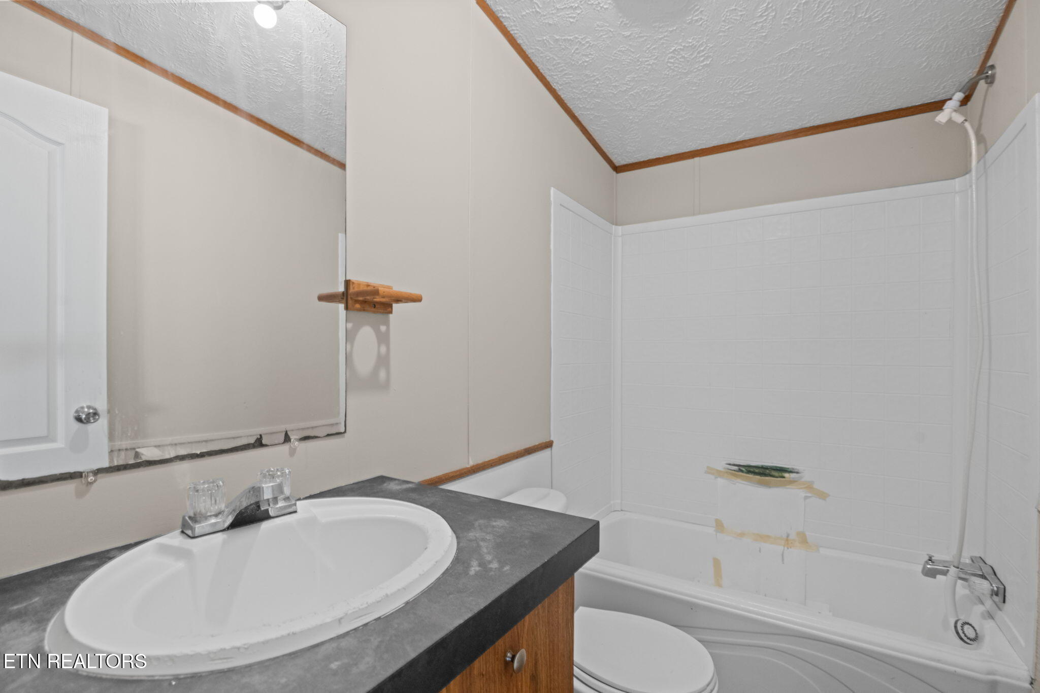 707 Mcadoo Street Clinton TN 37716