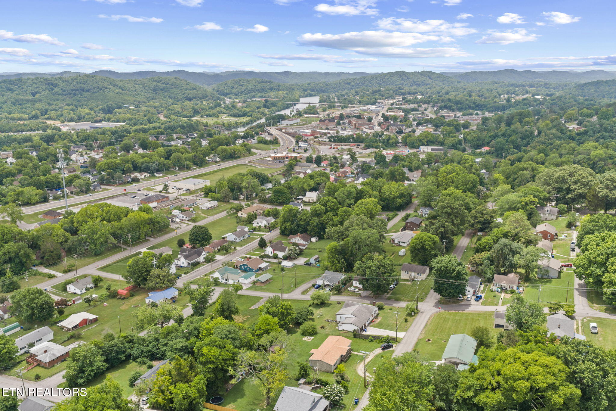 707 Mcadoo Street Clinton TN 37716