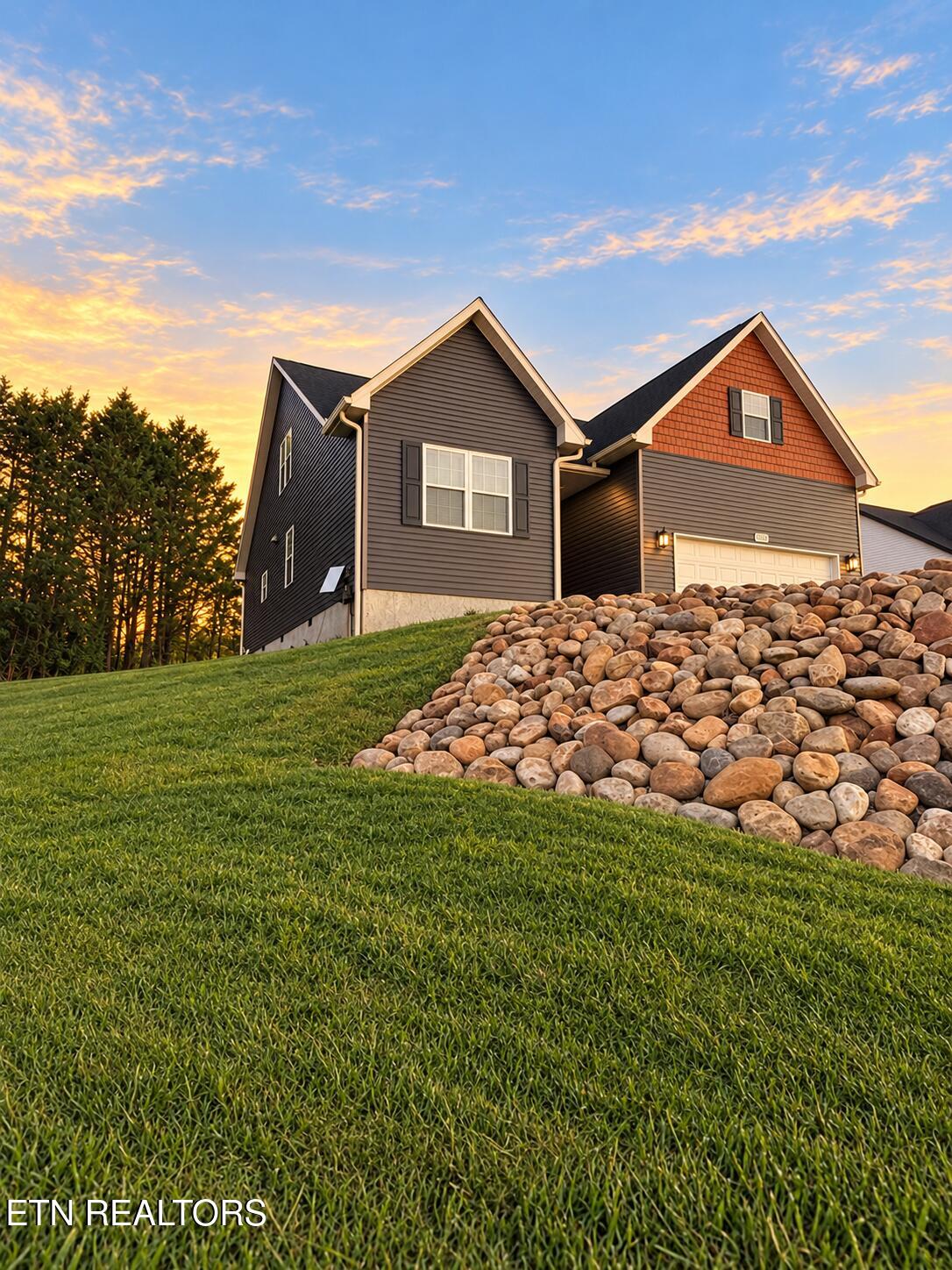 1518 Broad River Lane Sevierville TN 37876