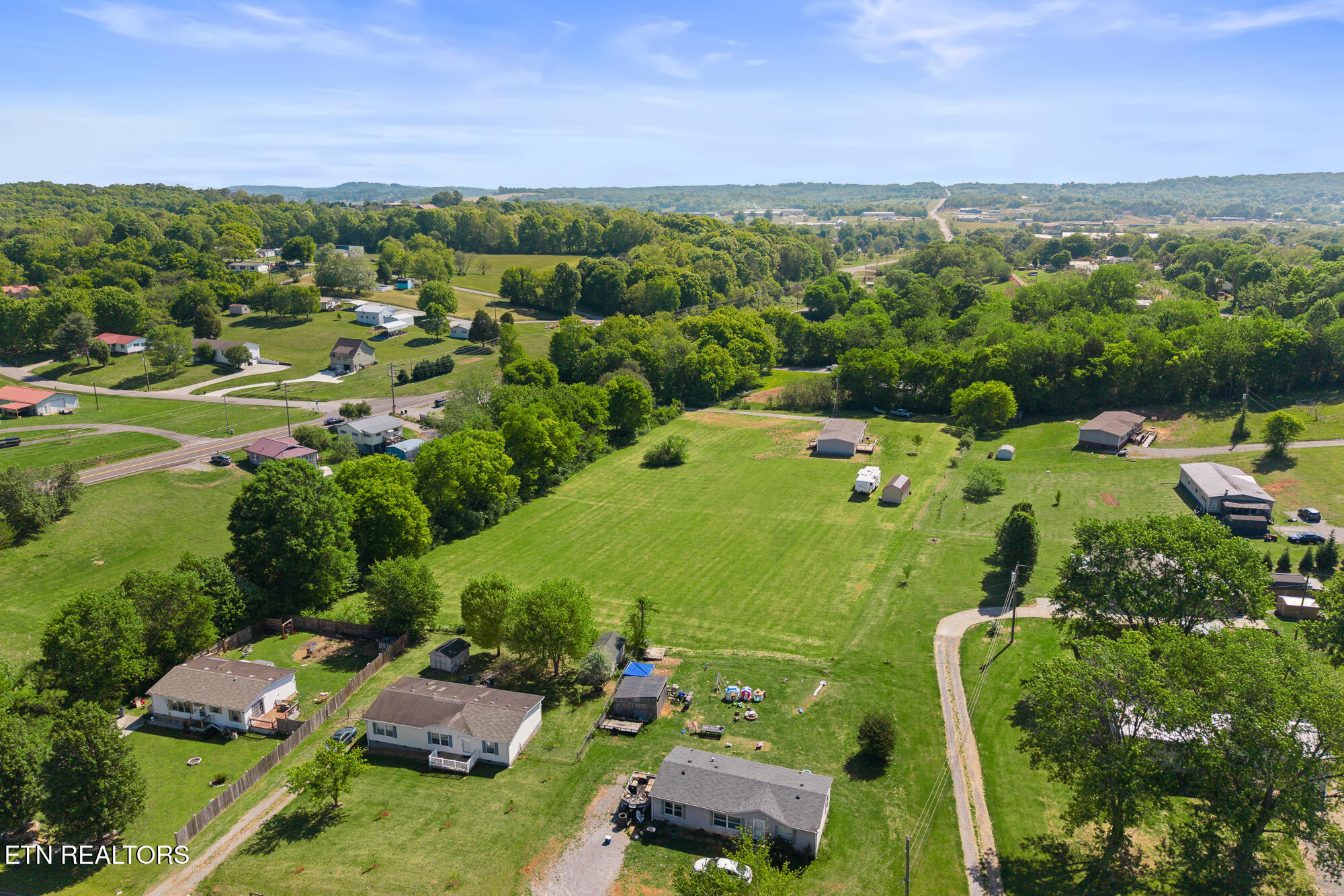 217 Oakland Road Sweetwater TN 37874