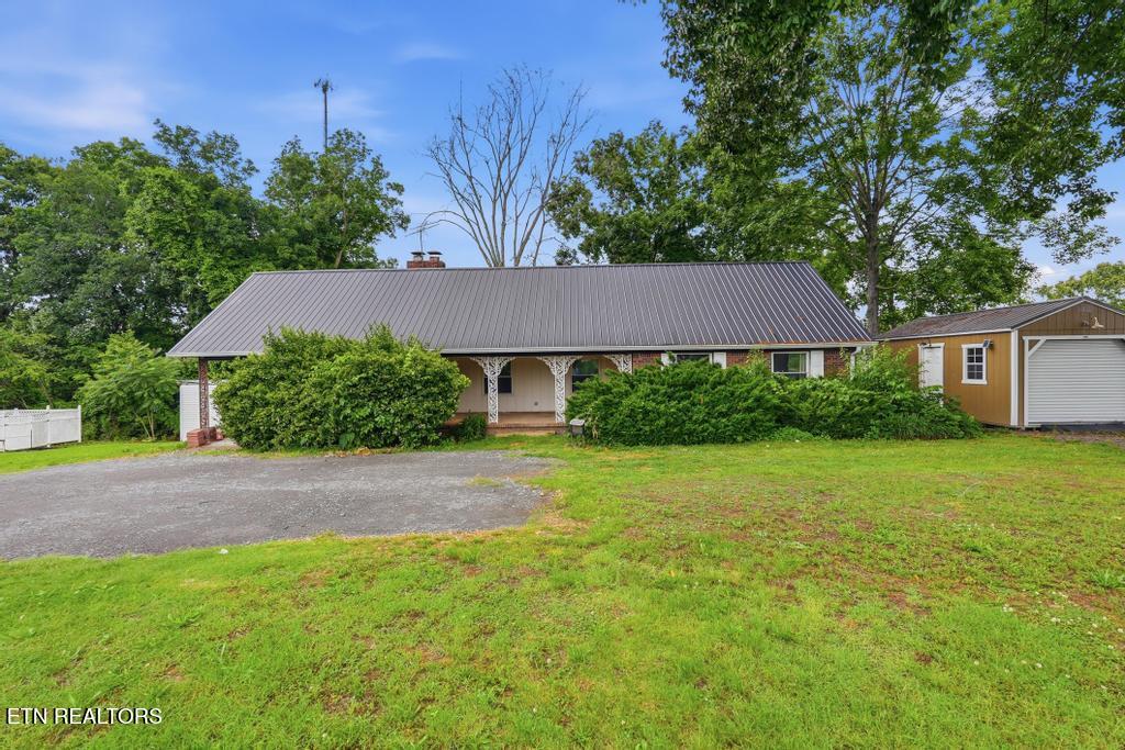 553 Lafayette Road Red Boiling Springs TN 37150