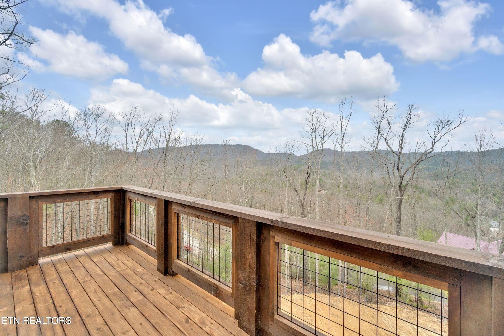 5016 Long Rifle Road Walland TN 37886