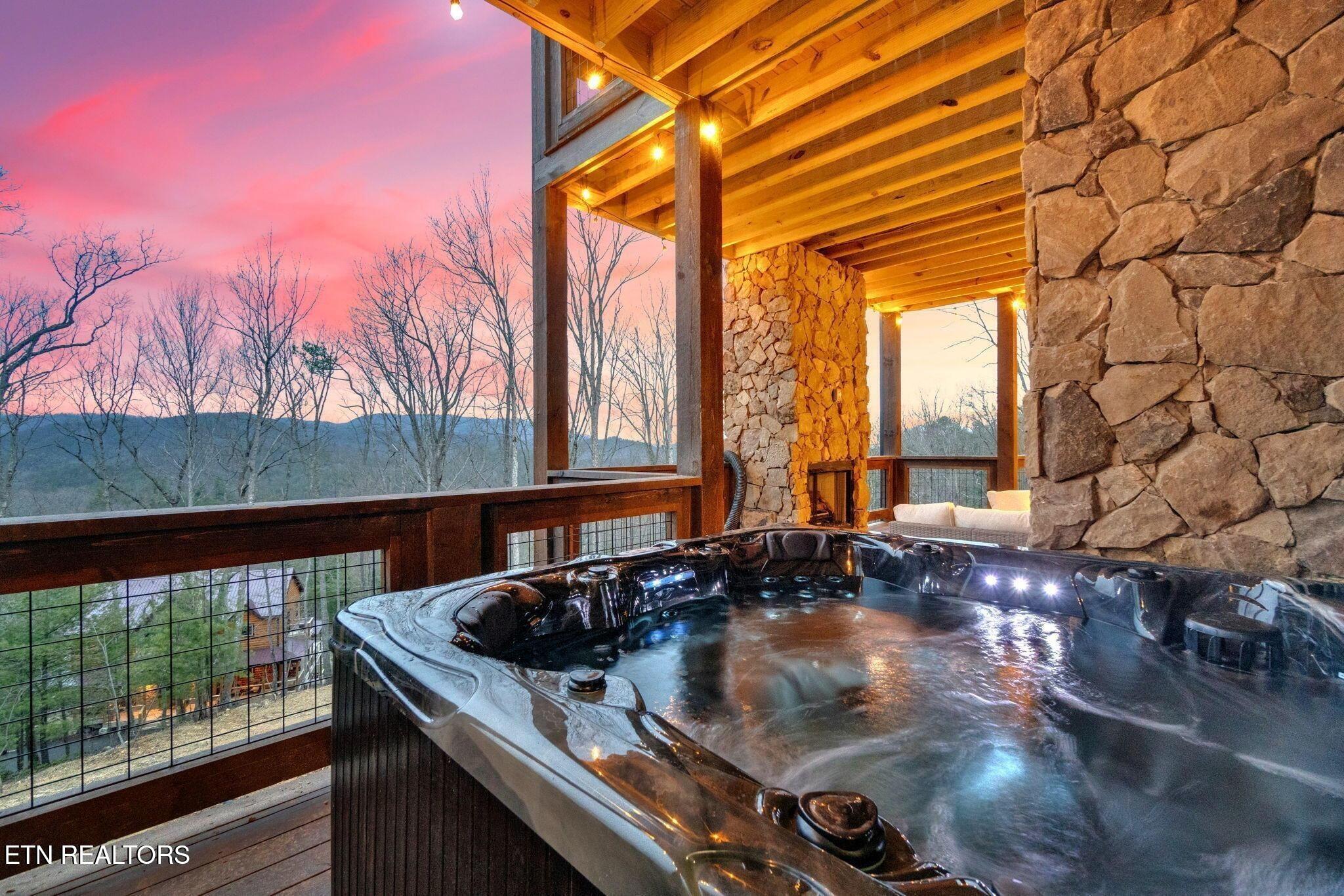 5016 Long Rifle Road Walland TN 37886