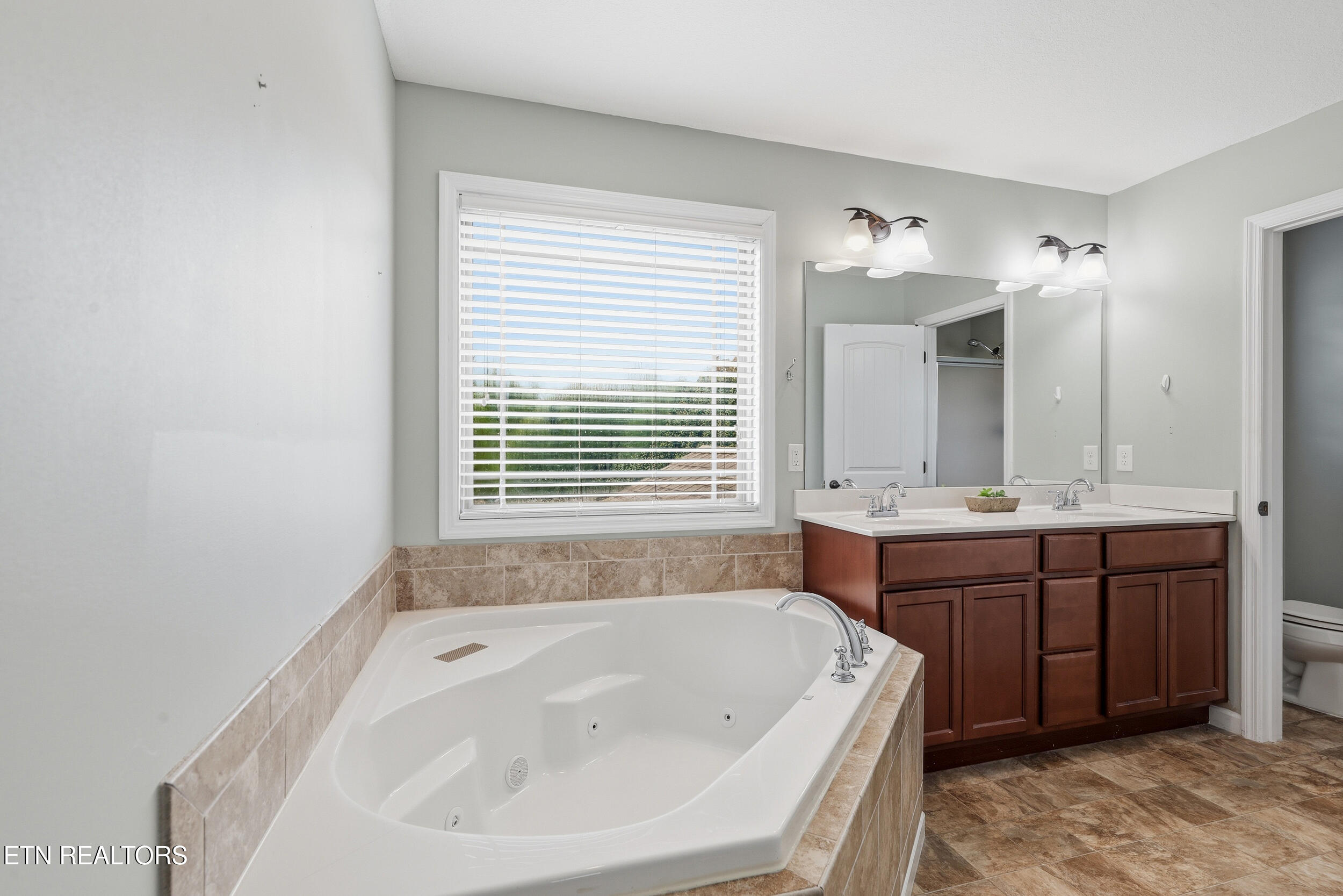 8941 Affinity Way Knoxville TN 37922