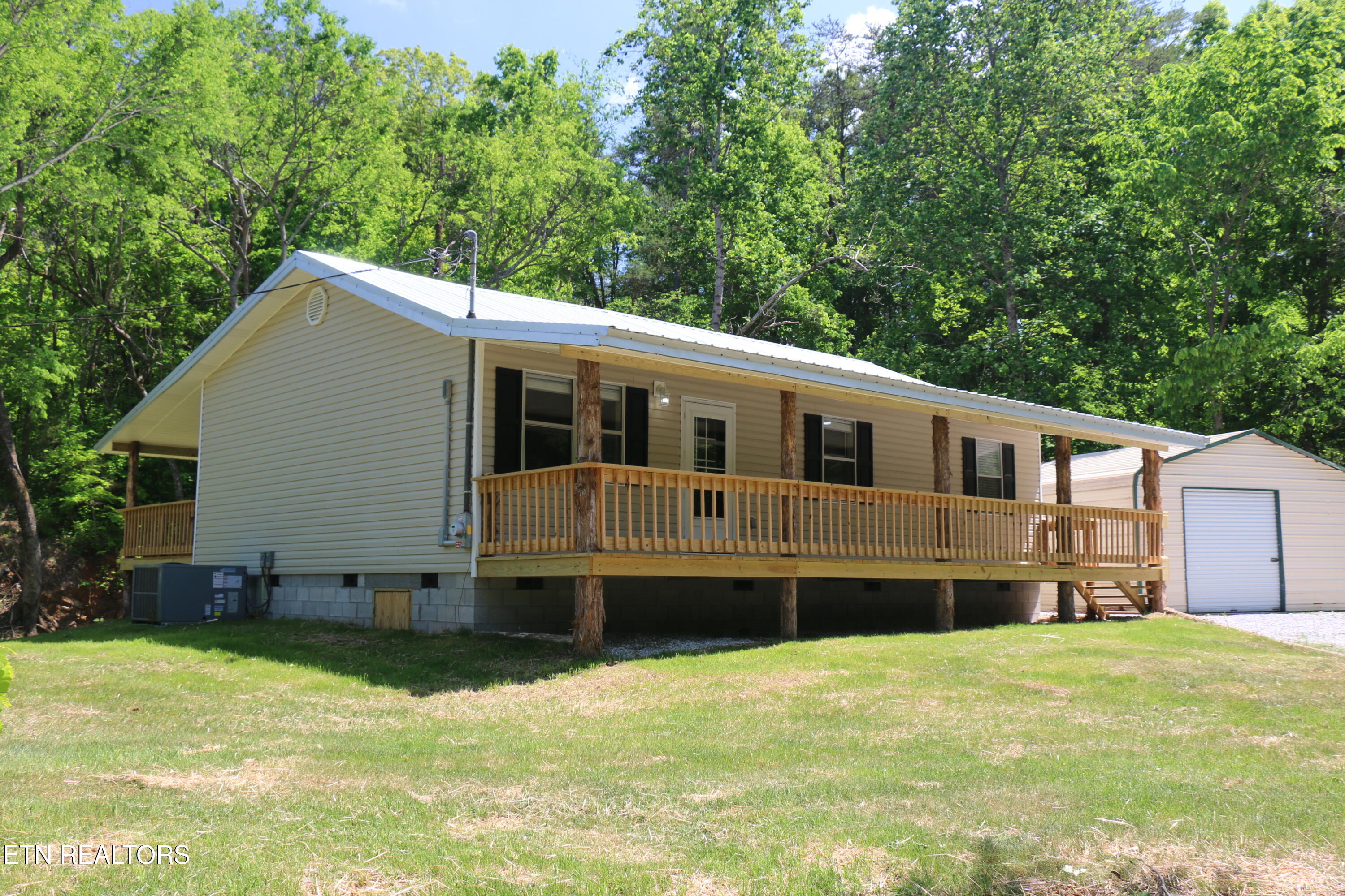 580 County Road 461 Englewood TN 37329