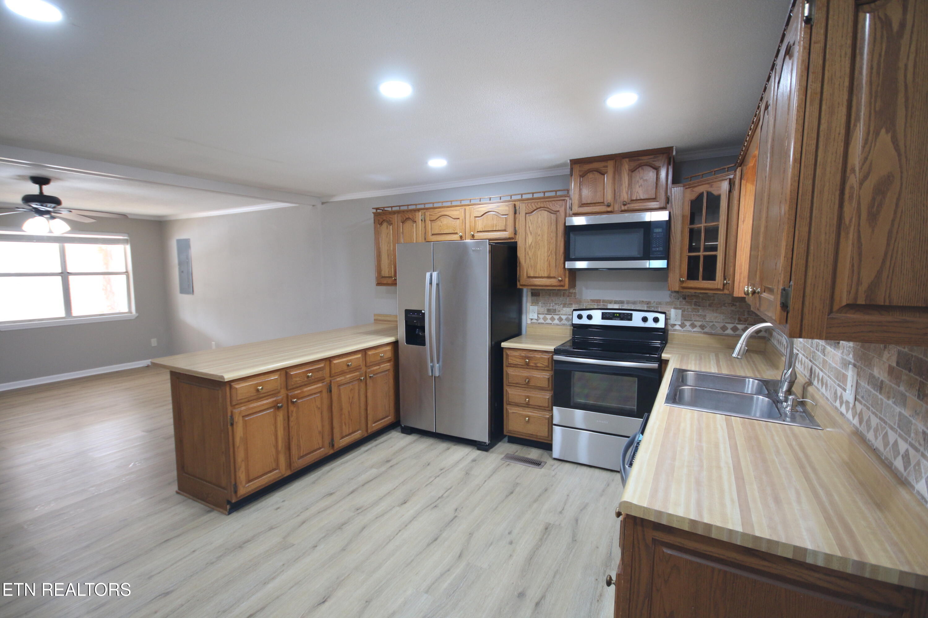 580 County Road 461 Englewood TN 37329