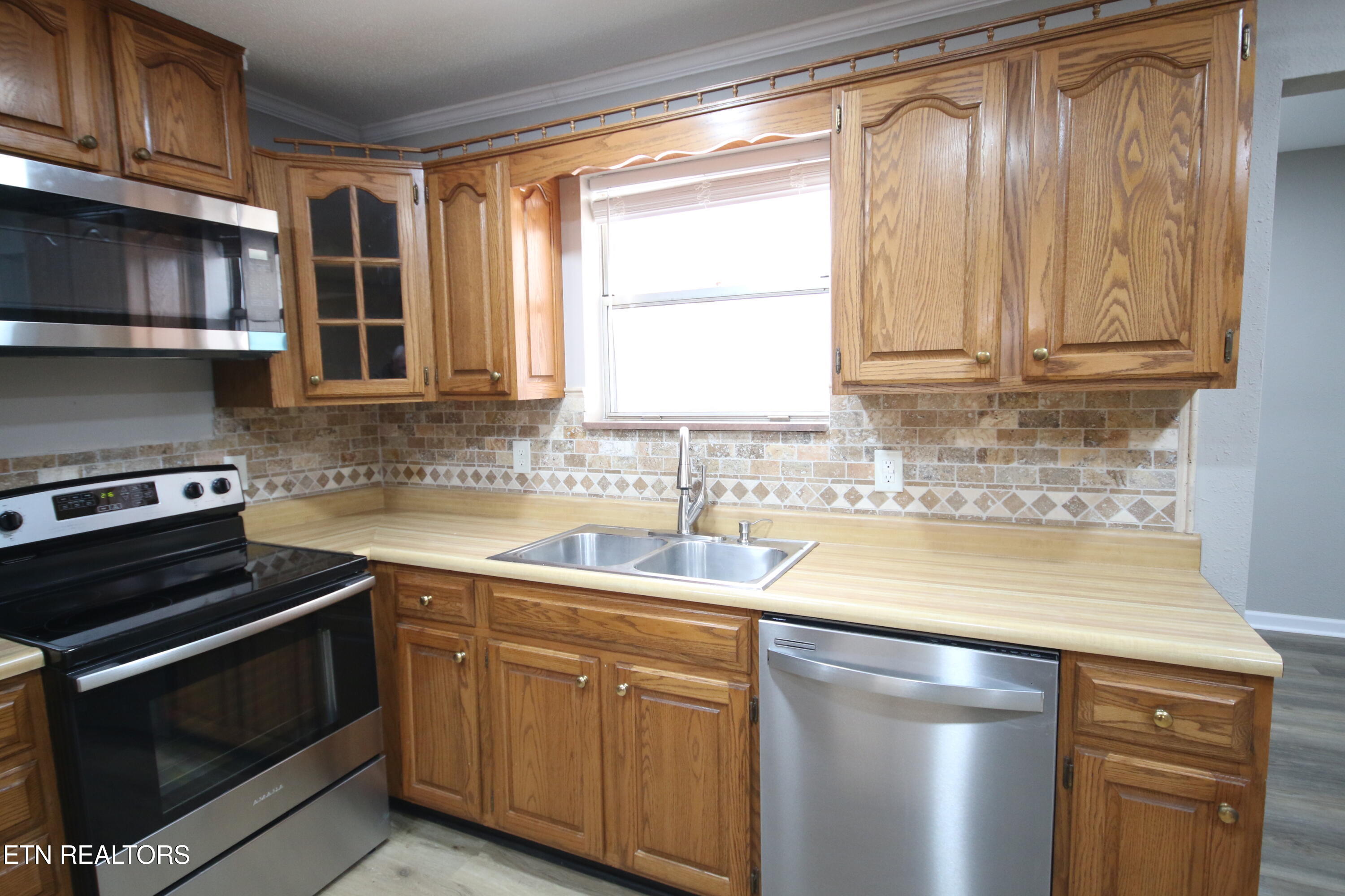 580 County Road 461 Englewood TN 37329