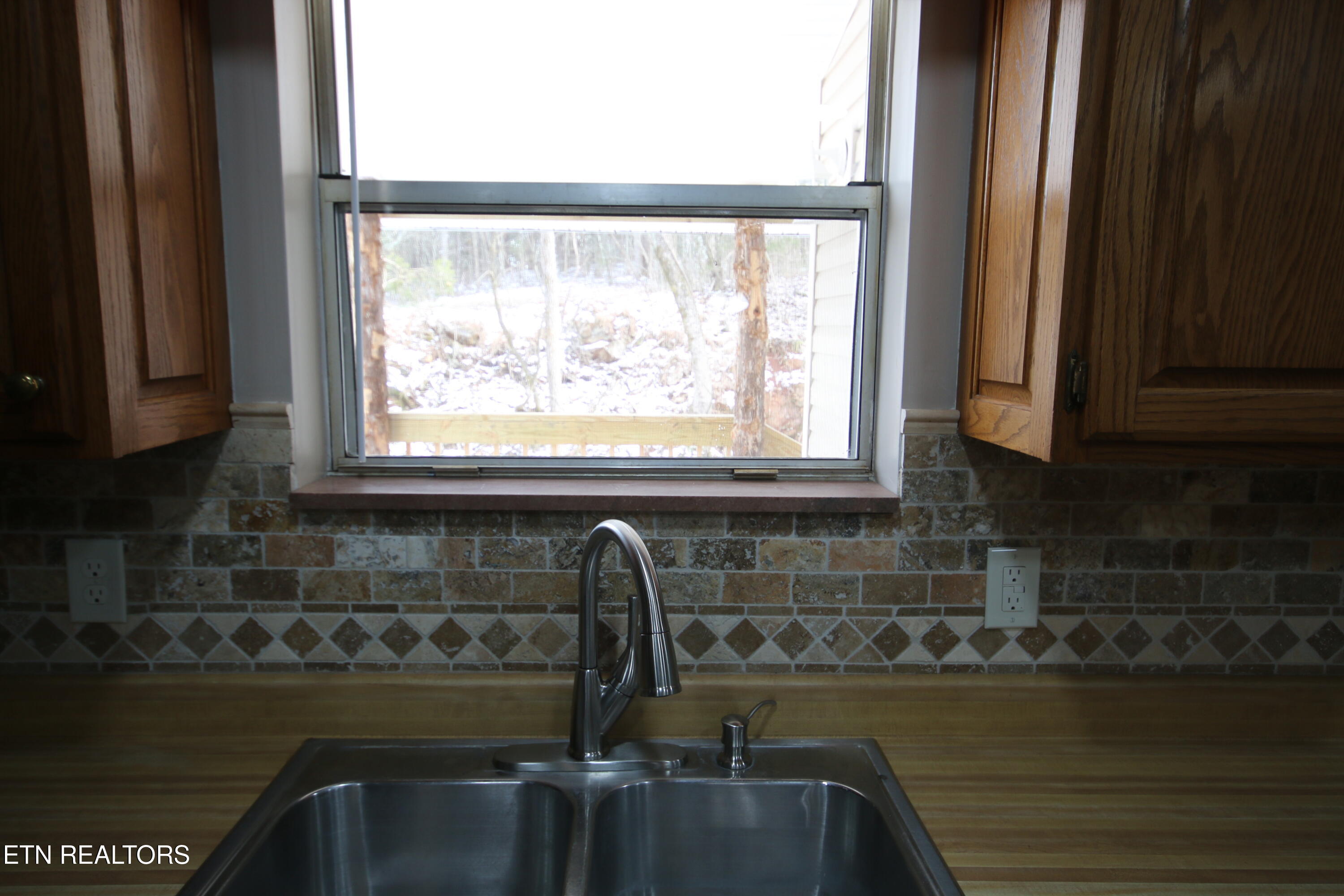 580 County Road 461 Englewood TN 37329