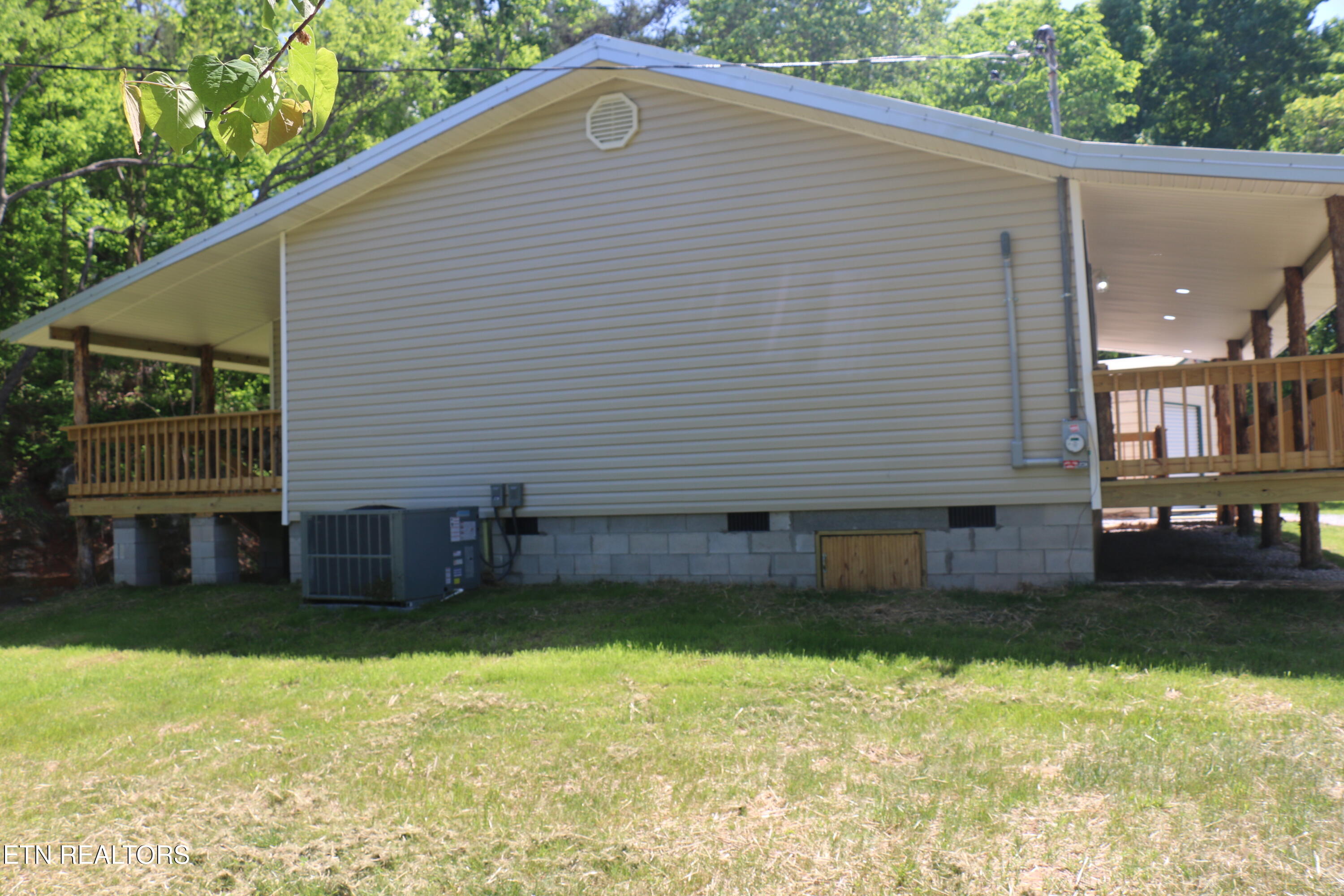 580 County Road 461 Englewood TN 37329