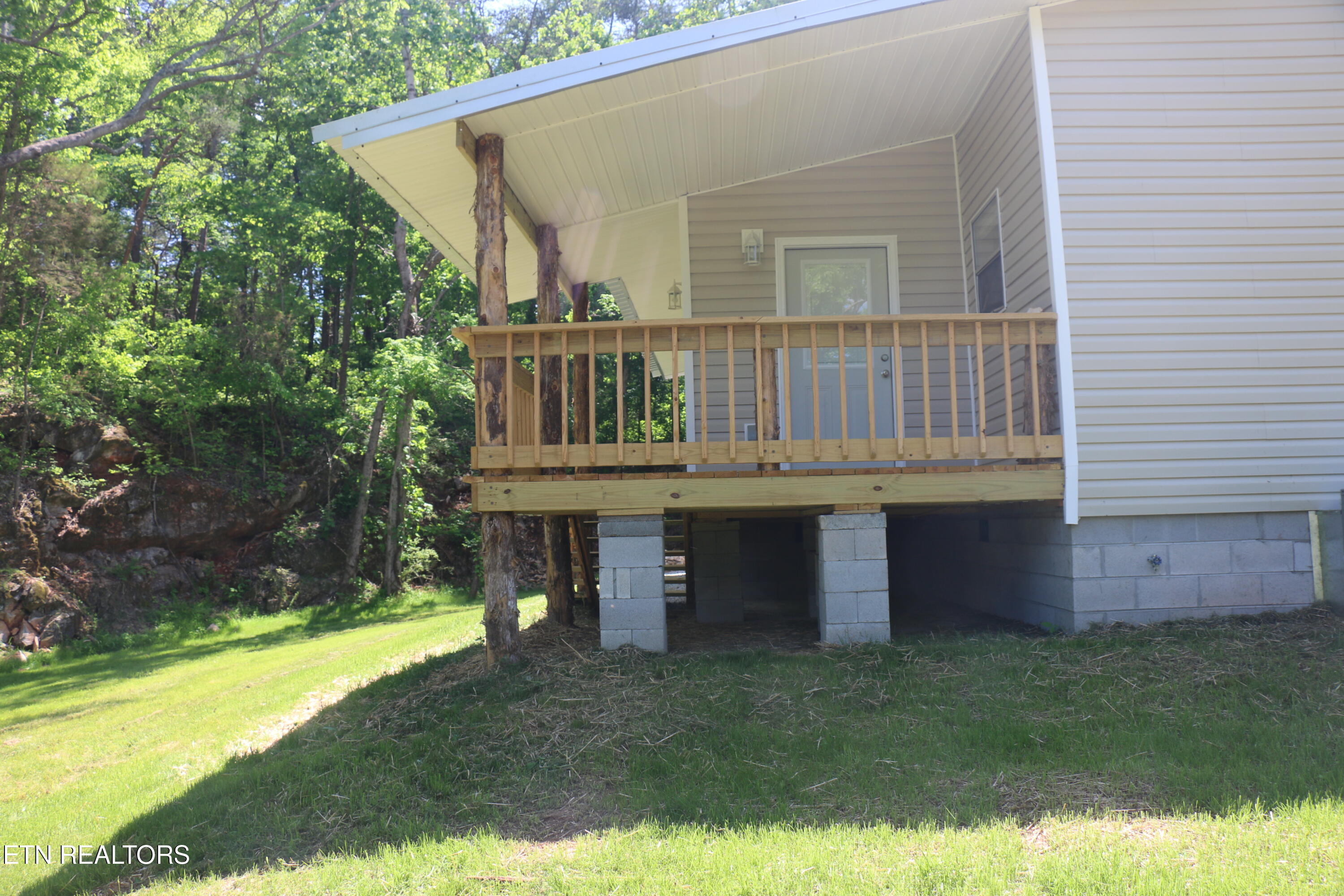 580 County Road 461 Englewood TN 37329