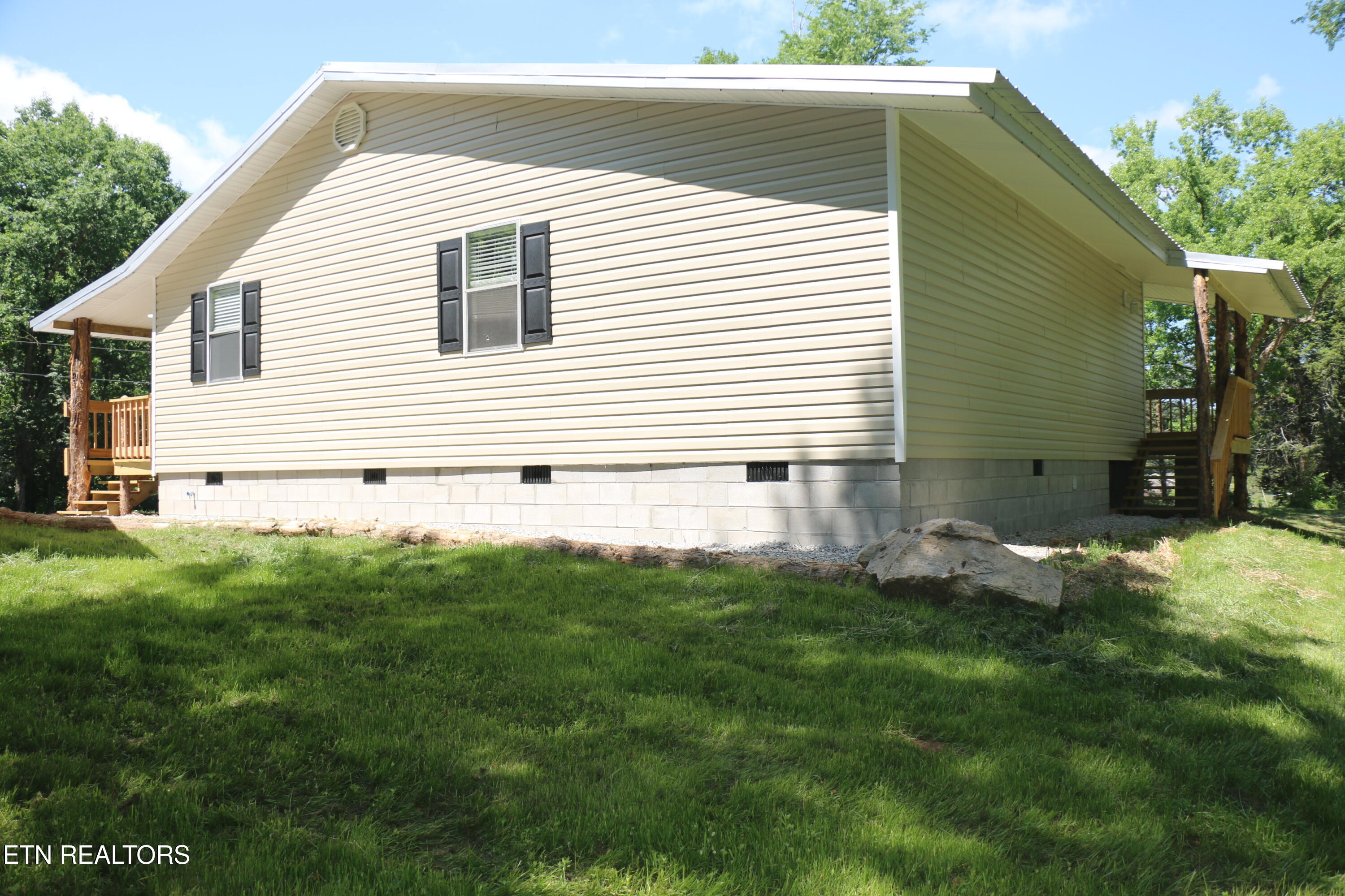 580 County Road 461 Englewood TN 37329