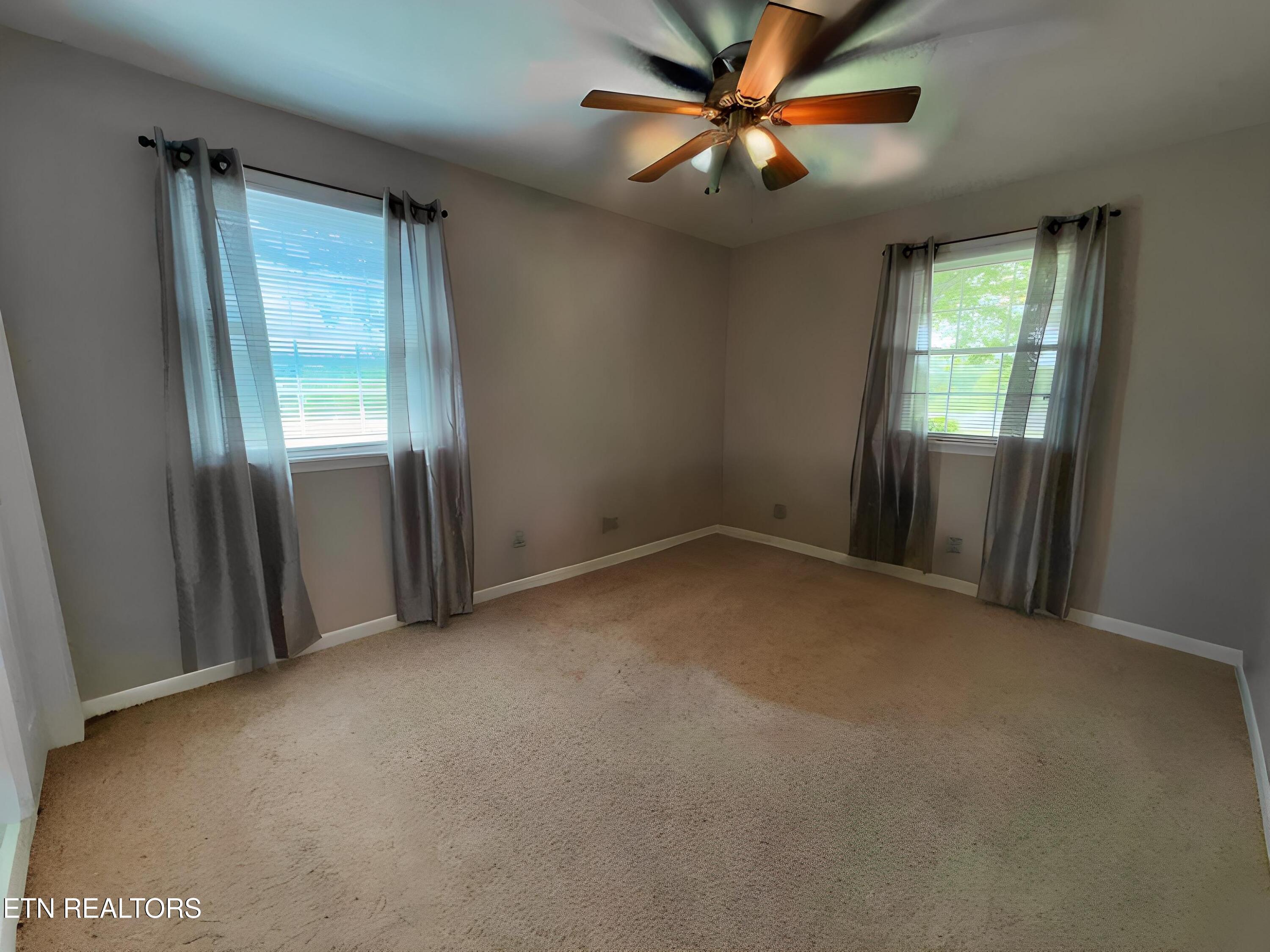 155 Valley View Road Lafollette TN 37766