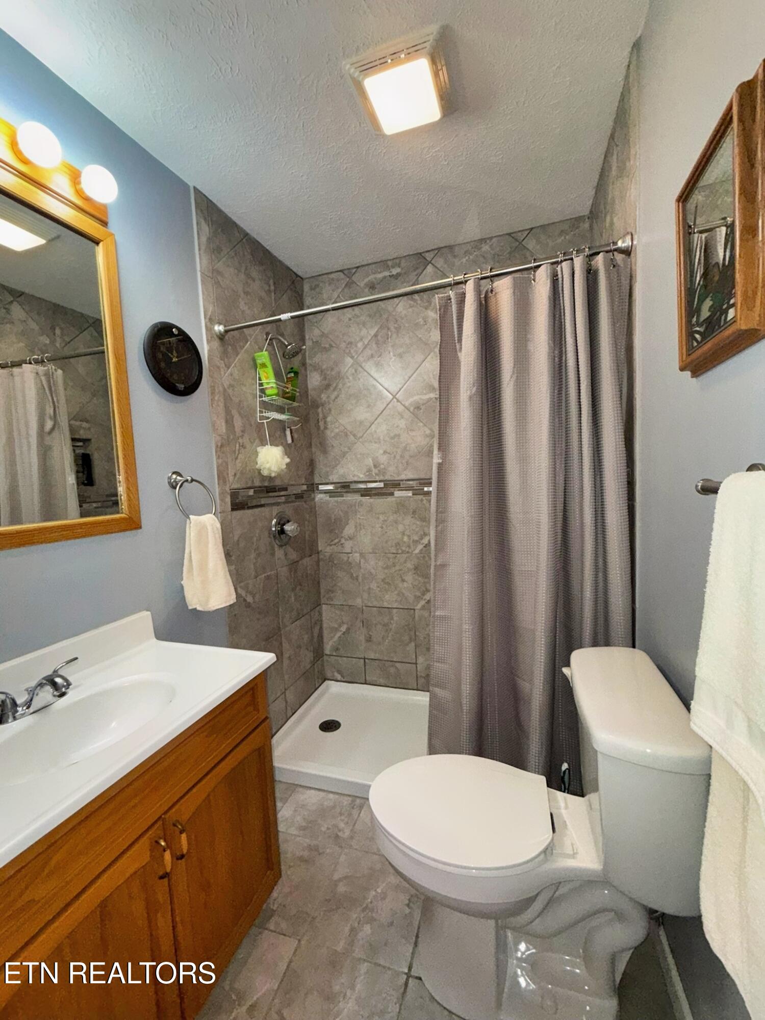 155 Valley View Road Lafollette TN 37766