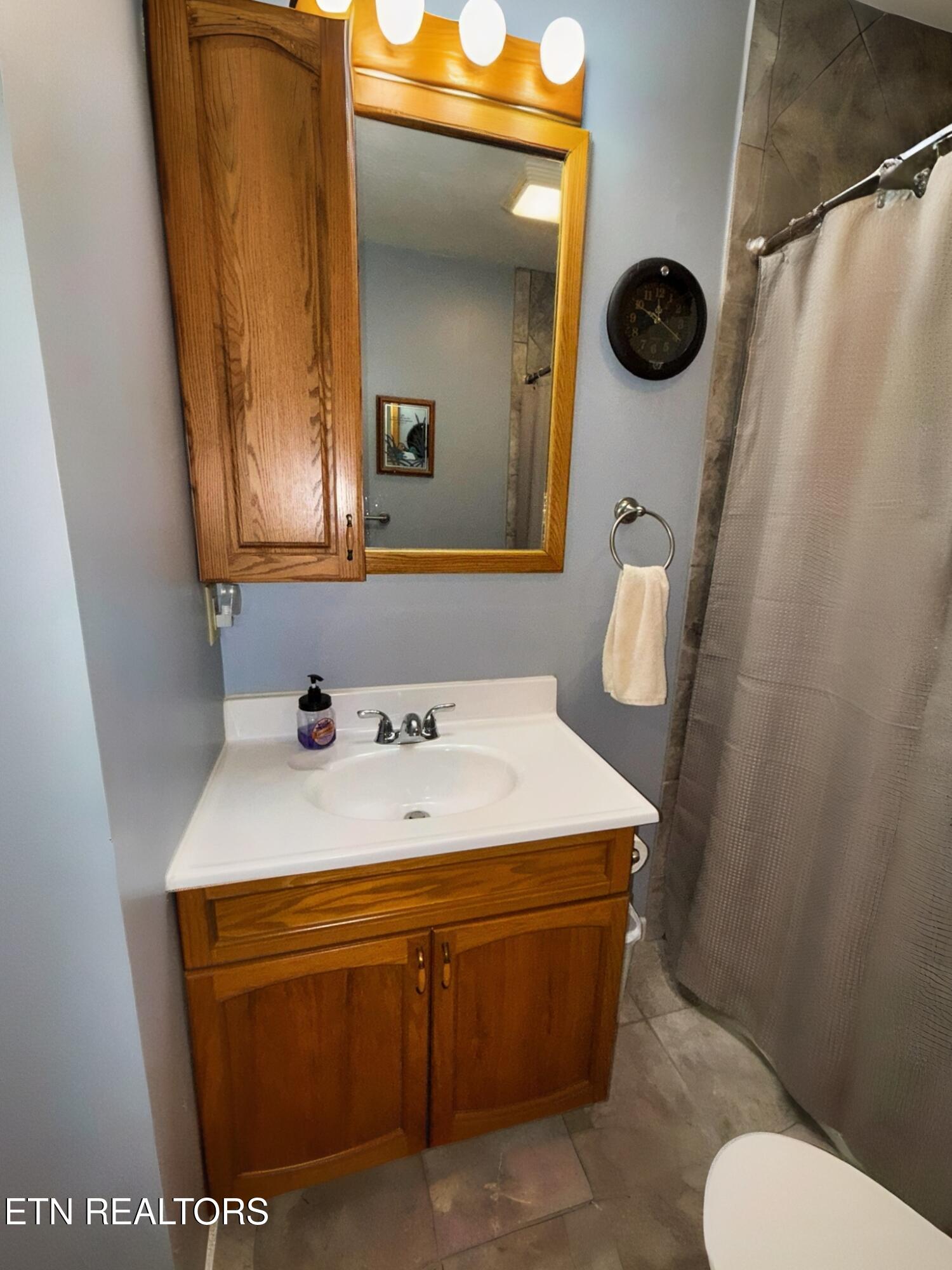 155 Valley View Road Lafollette TN 37766