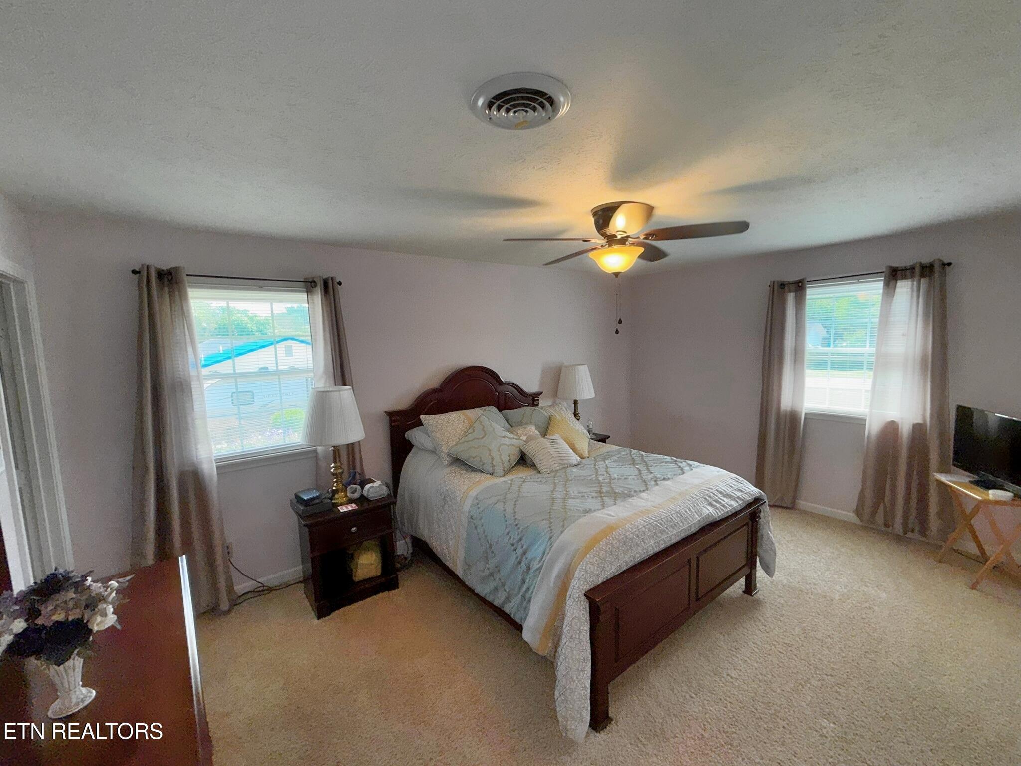 155 Valley View Road Lafollette TN 37766