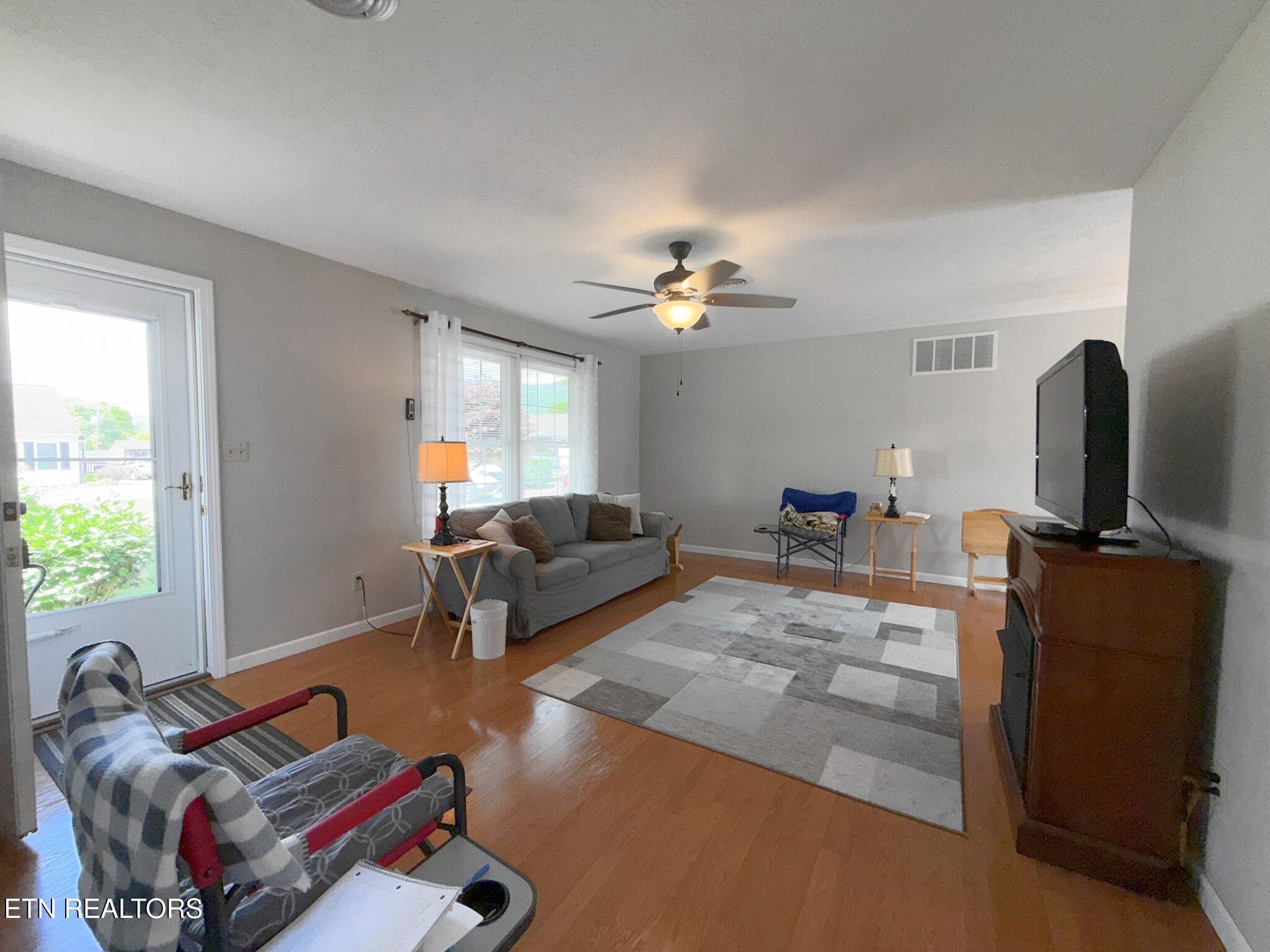 155 Valley View Road Lafollette TN 37766