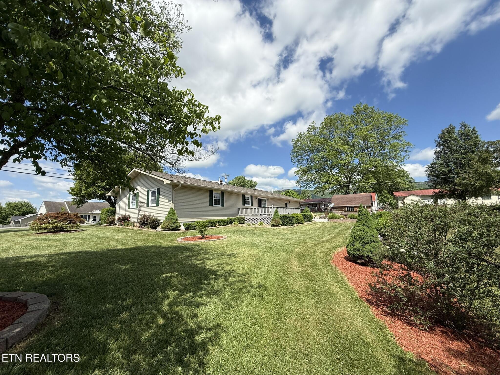 155 Valley View Road Lafollette TN 37766