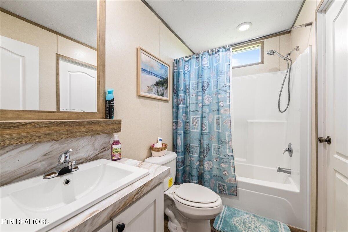 387 Price Drive Speedwell TN 37870