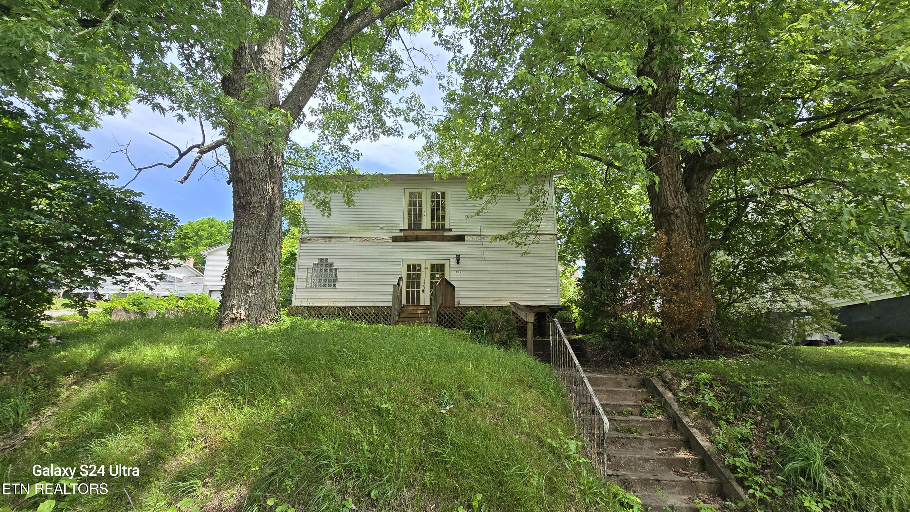 722 Trenton Street Harriman TN 37748