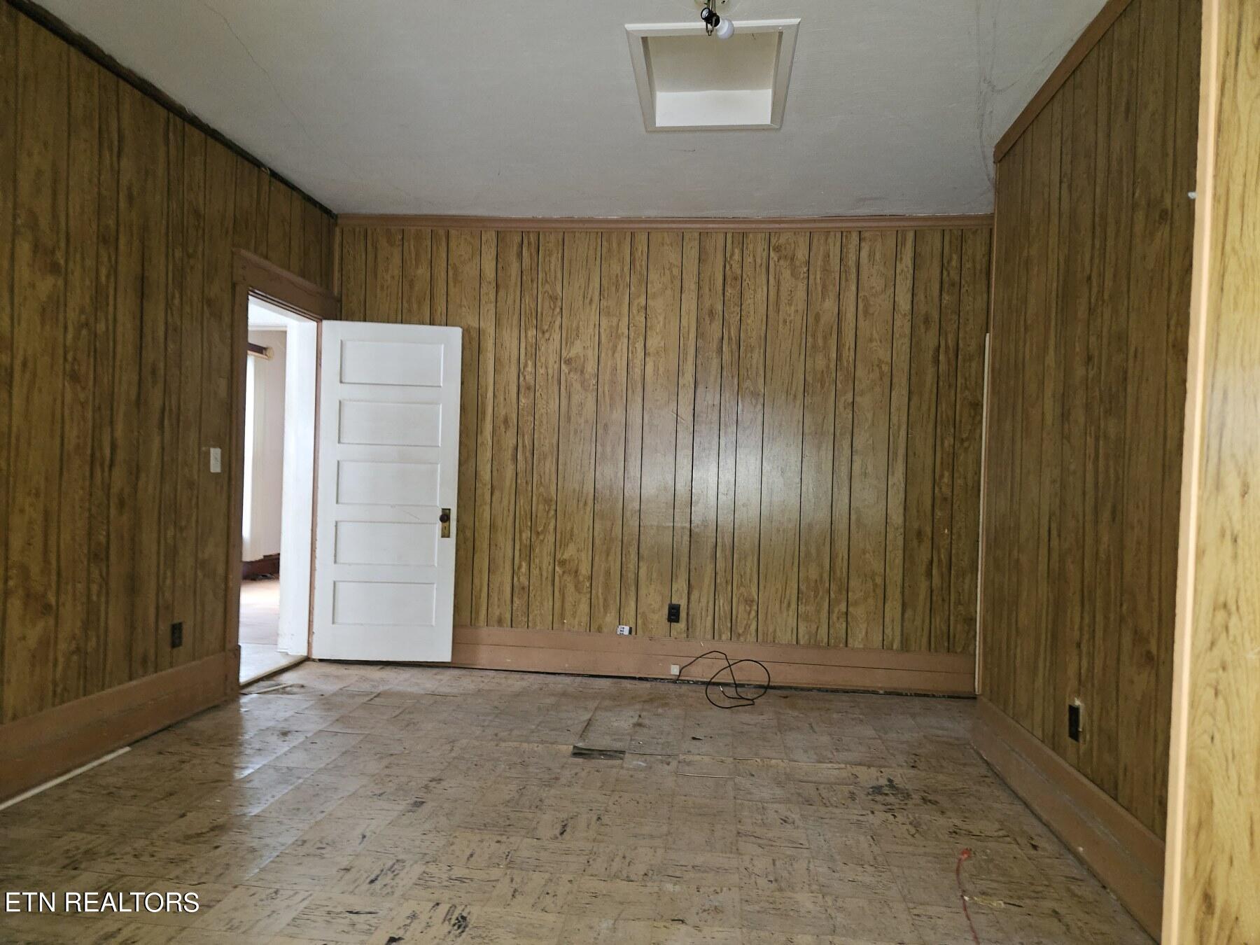 722 Trenton Street Harriman TN 37748