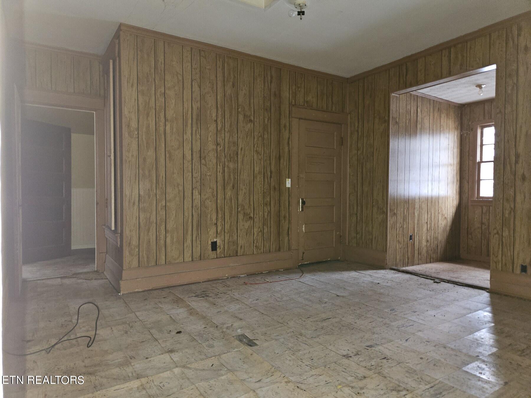 722 Trenton Street Harriman TN 37748