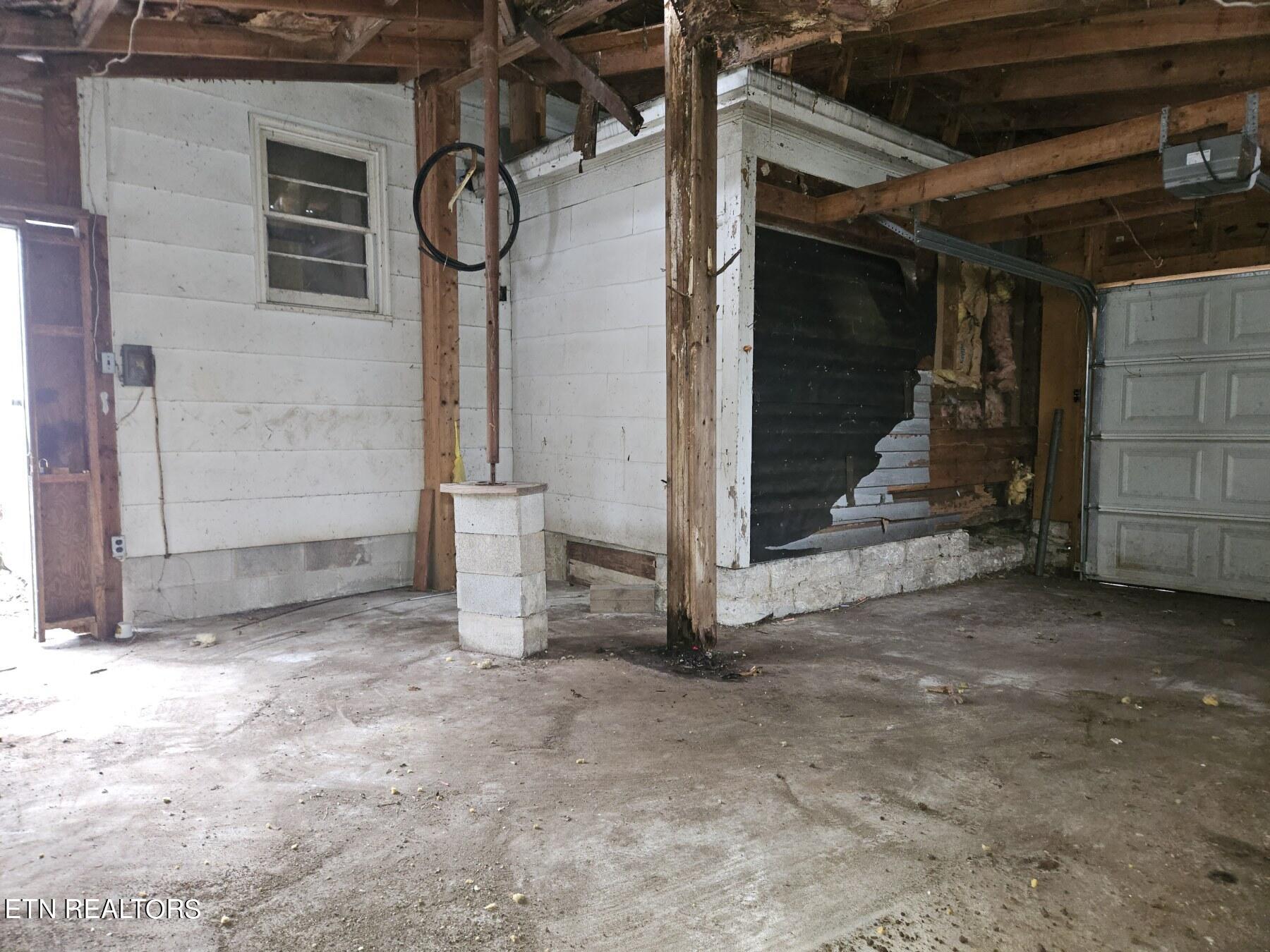 722 Trenton Street Harriman TN 37748