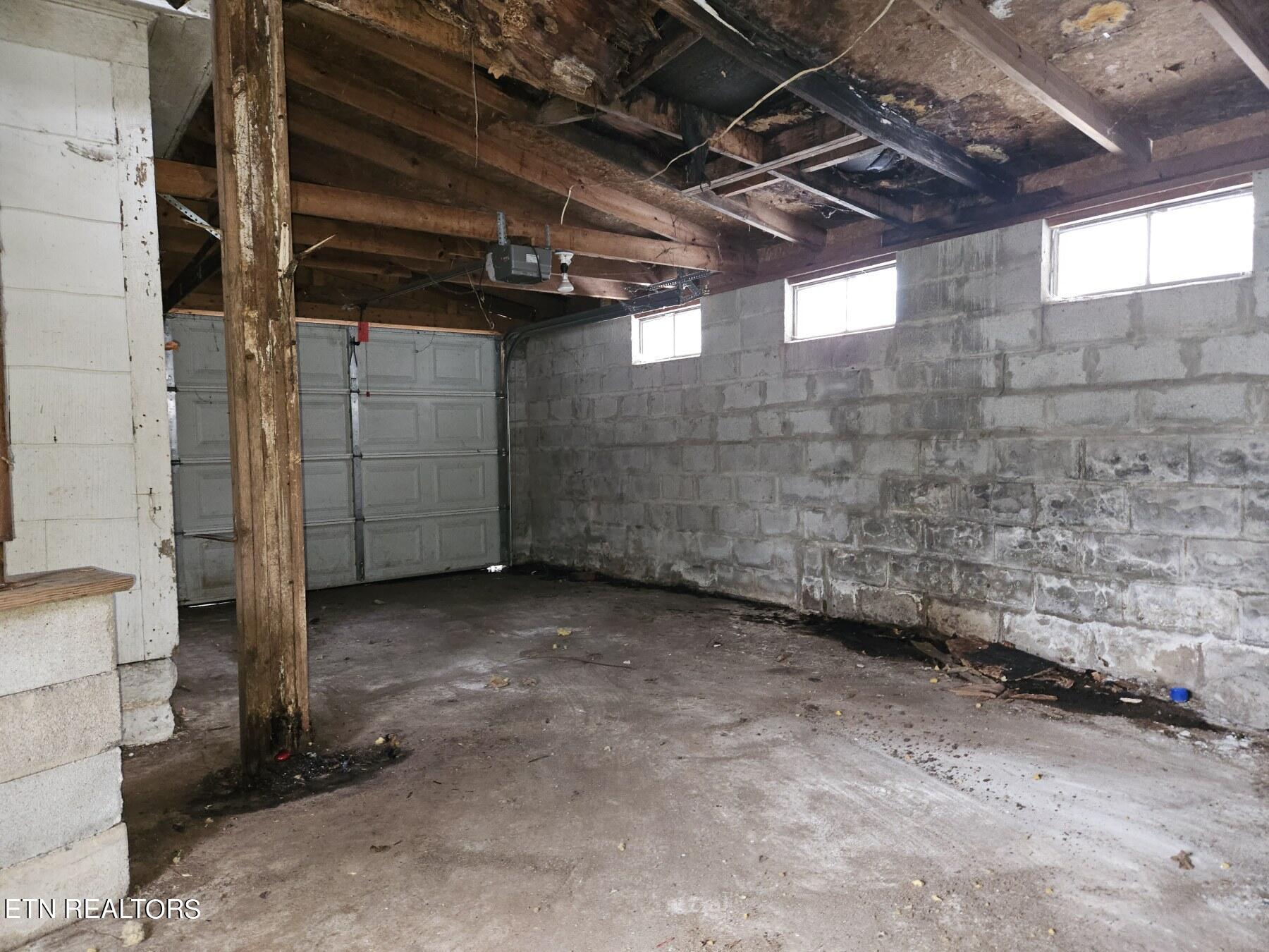722 Trenton Street Harriman TN 37748