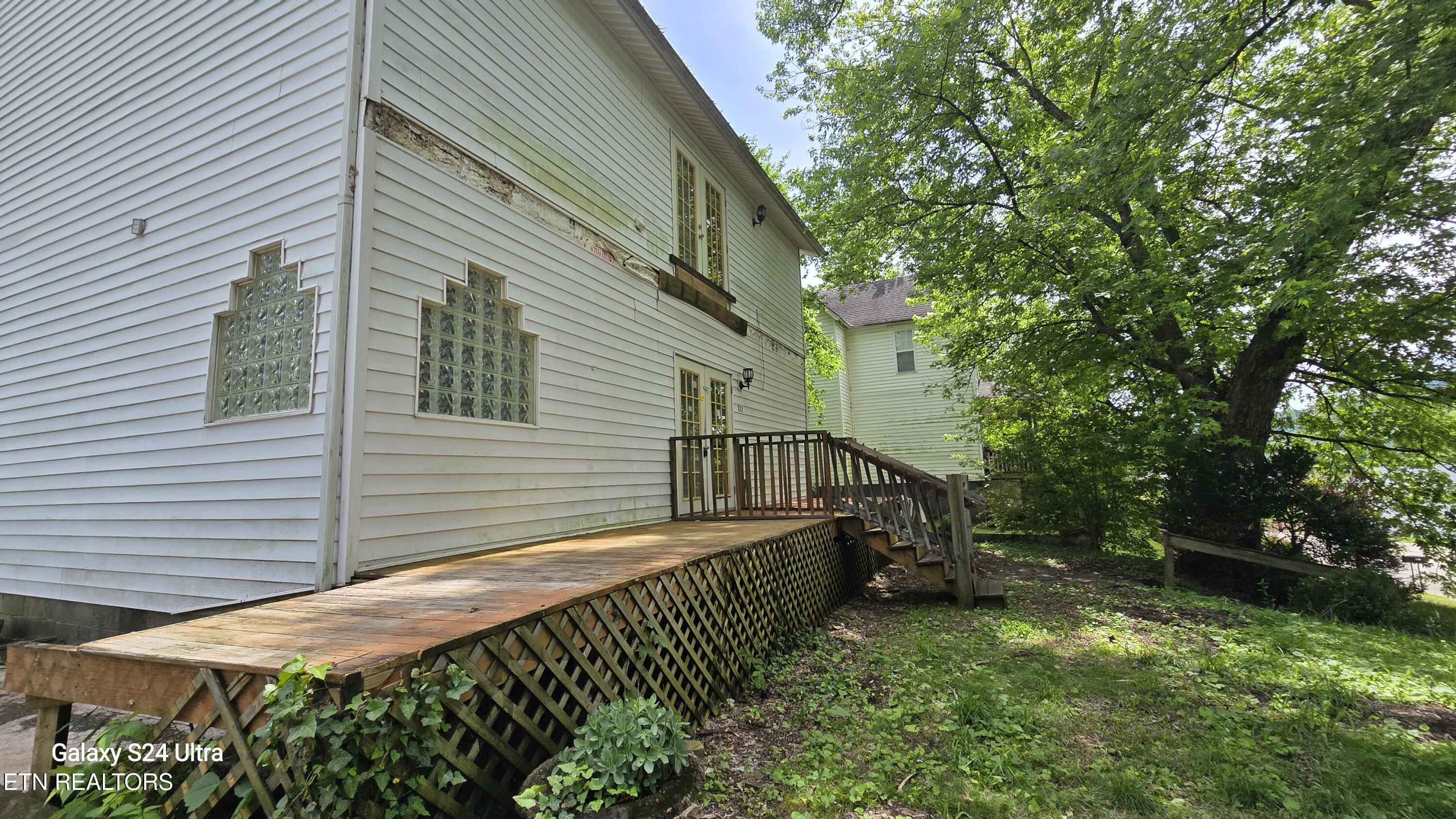 722 Trenton Street Harriman TN 37748