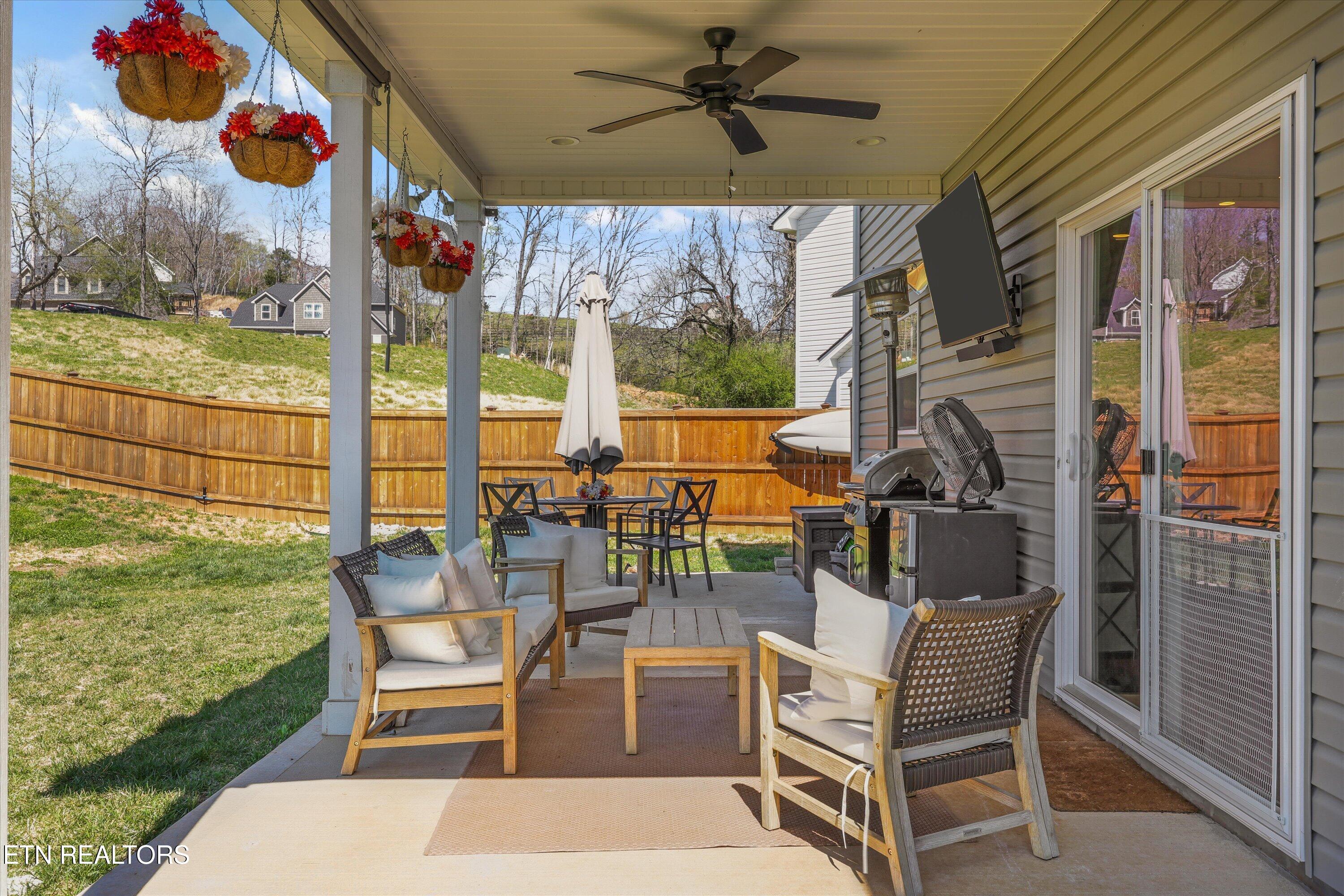 2217 Shylah Mia Lane Knoxville TN 37932