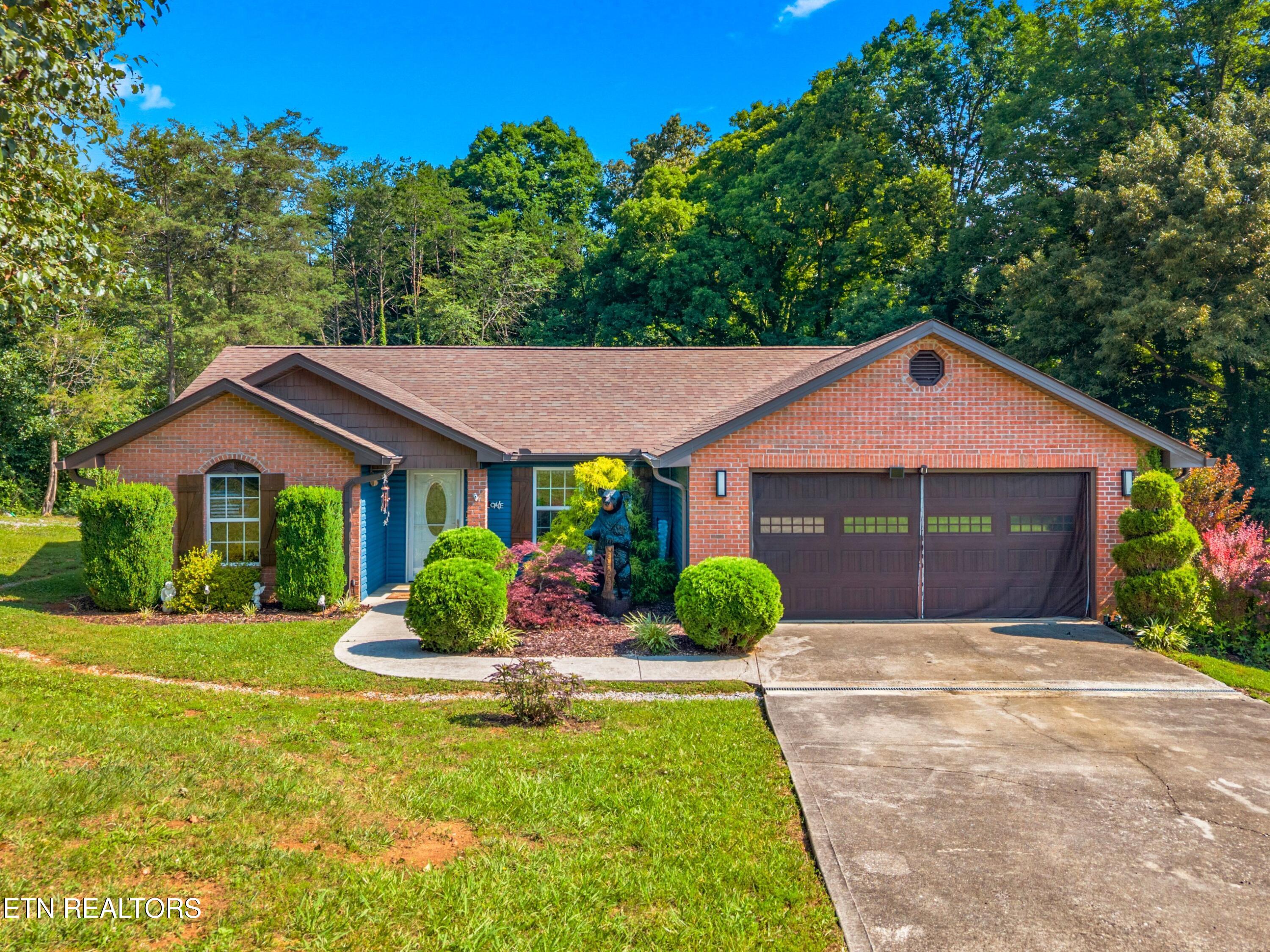 425 Glenns Lea Sevierville TN 37876
