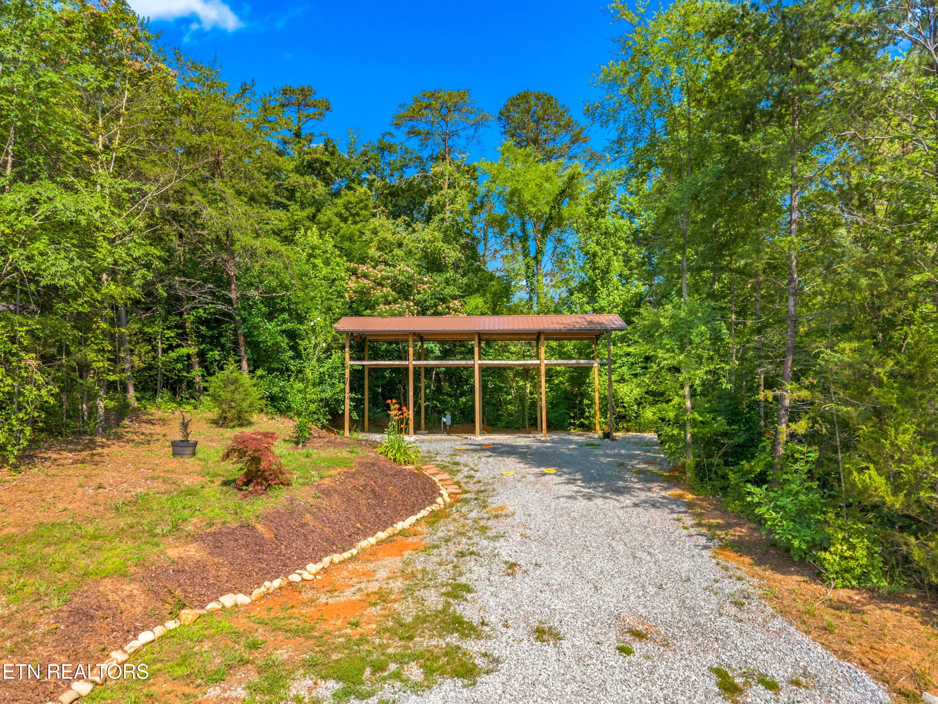 425 Glenns Lea Sevierville TN 37876