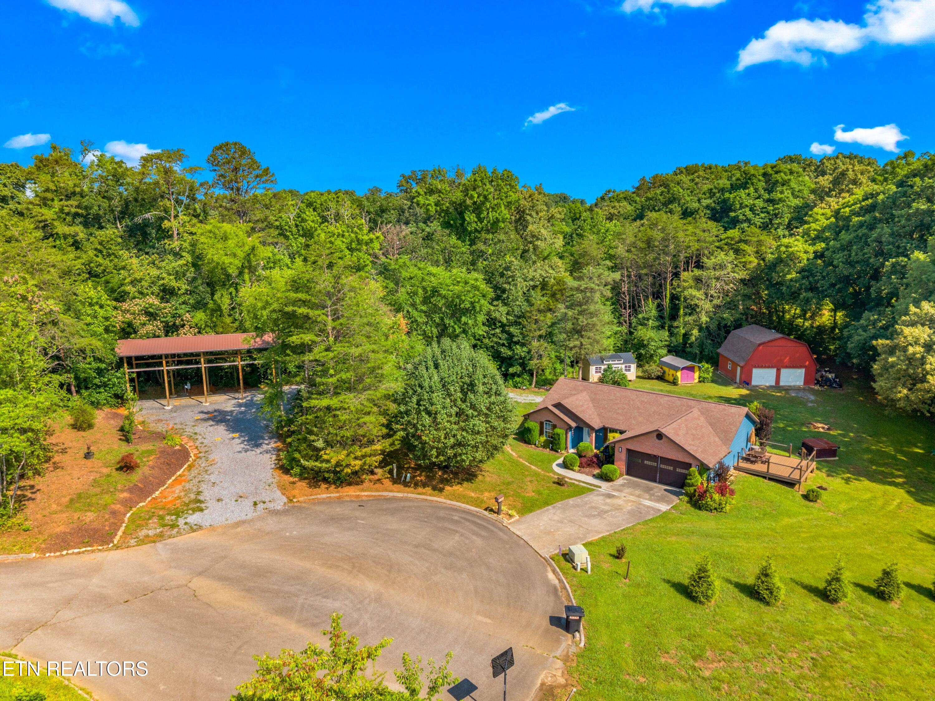 425 Glenns Lea Sevierville TN 37876