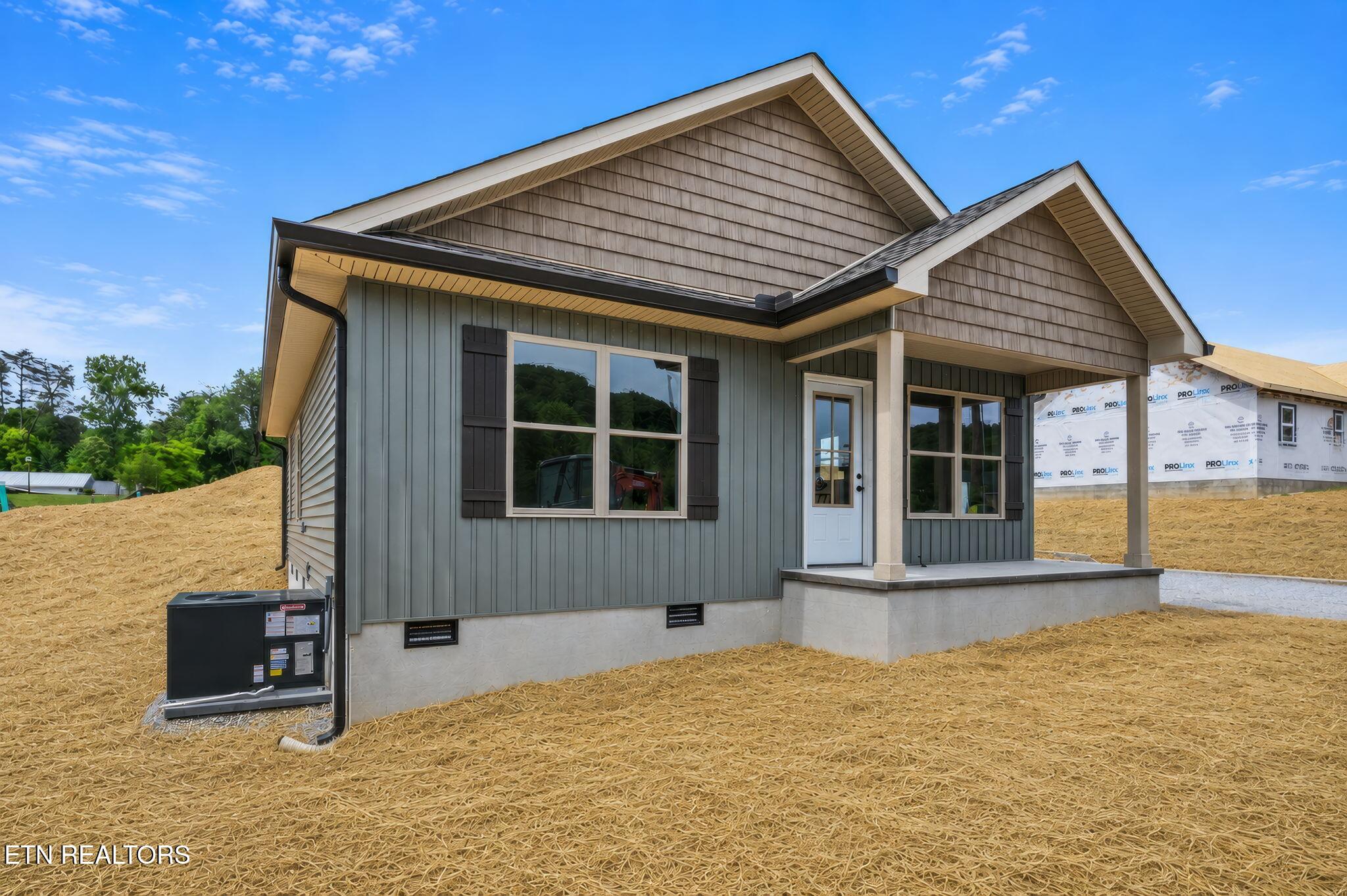 518 Blockhouse Valley Road Clinton TN 37716