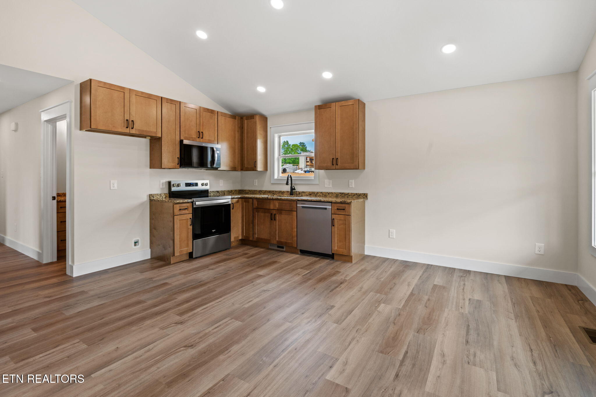 518 Blockhouse Valley Road Clinton TN 37716