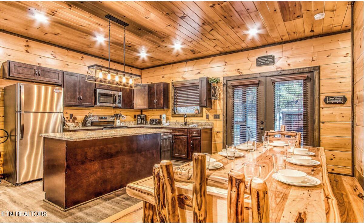 1775 Bluff Ridge Road Sevierville TN 37876