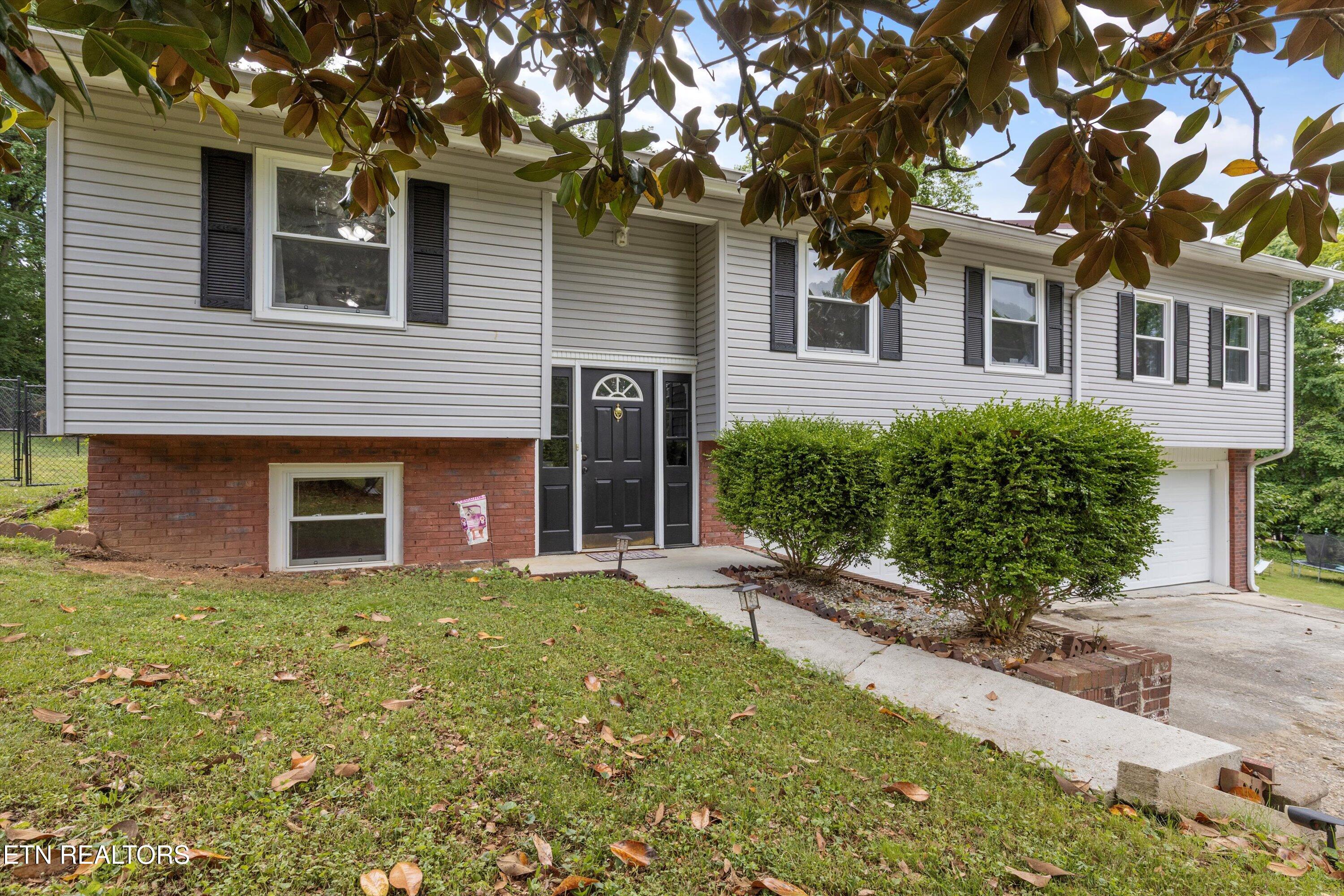 216 Cox Road Loudon TN 37774