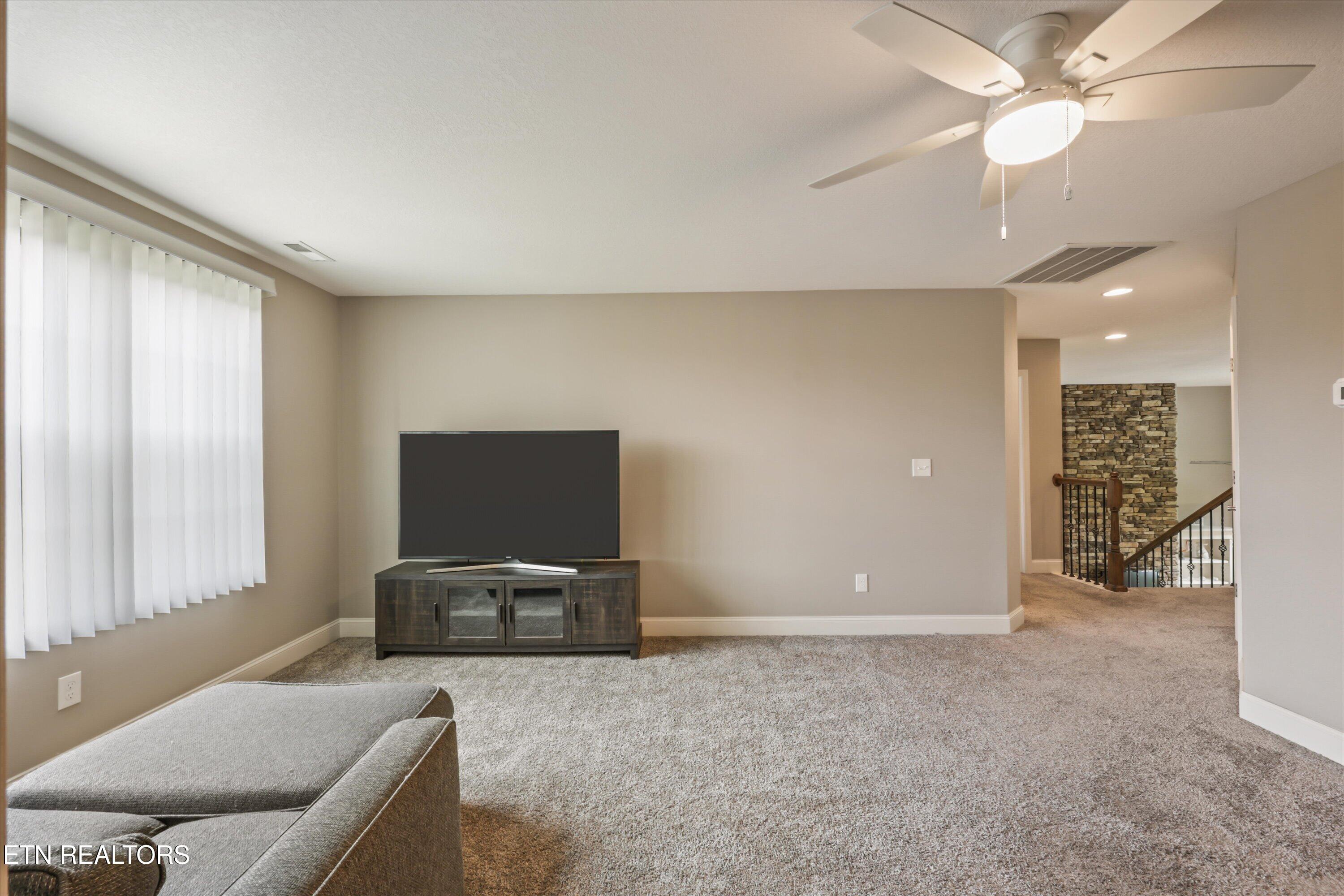 2101 Kangaroo Lane Knoxville TN 37932