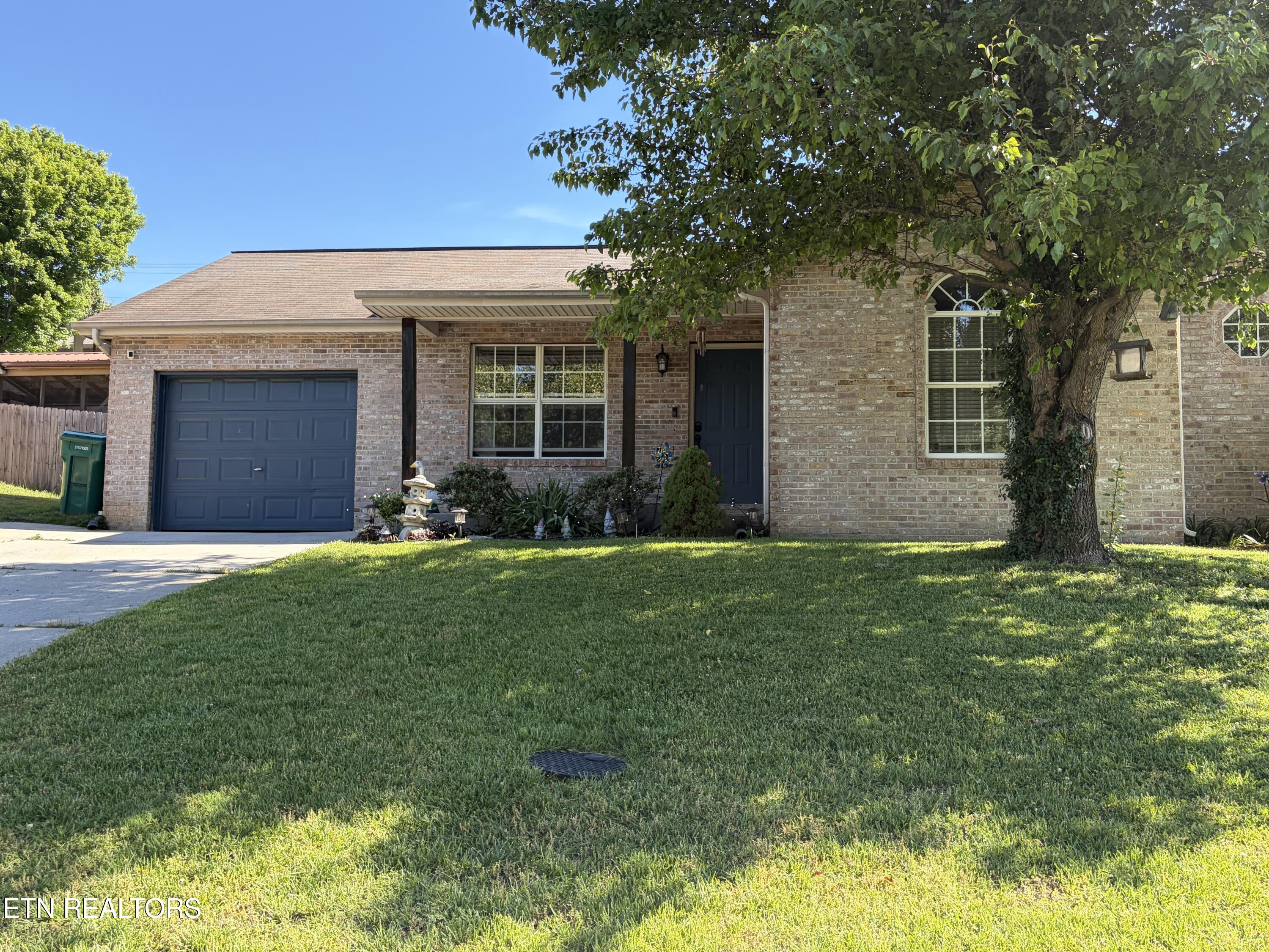 8134 Marsala Lane Knoxville TN 37938