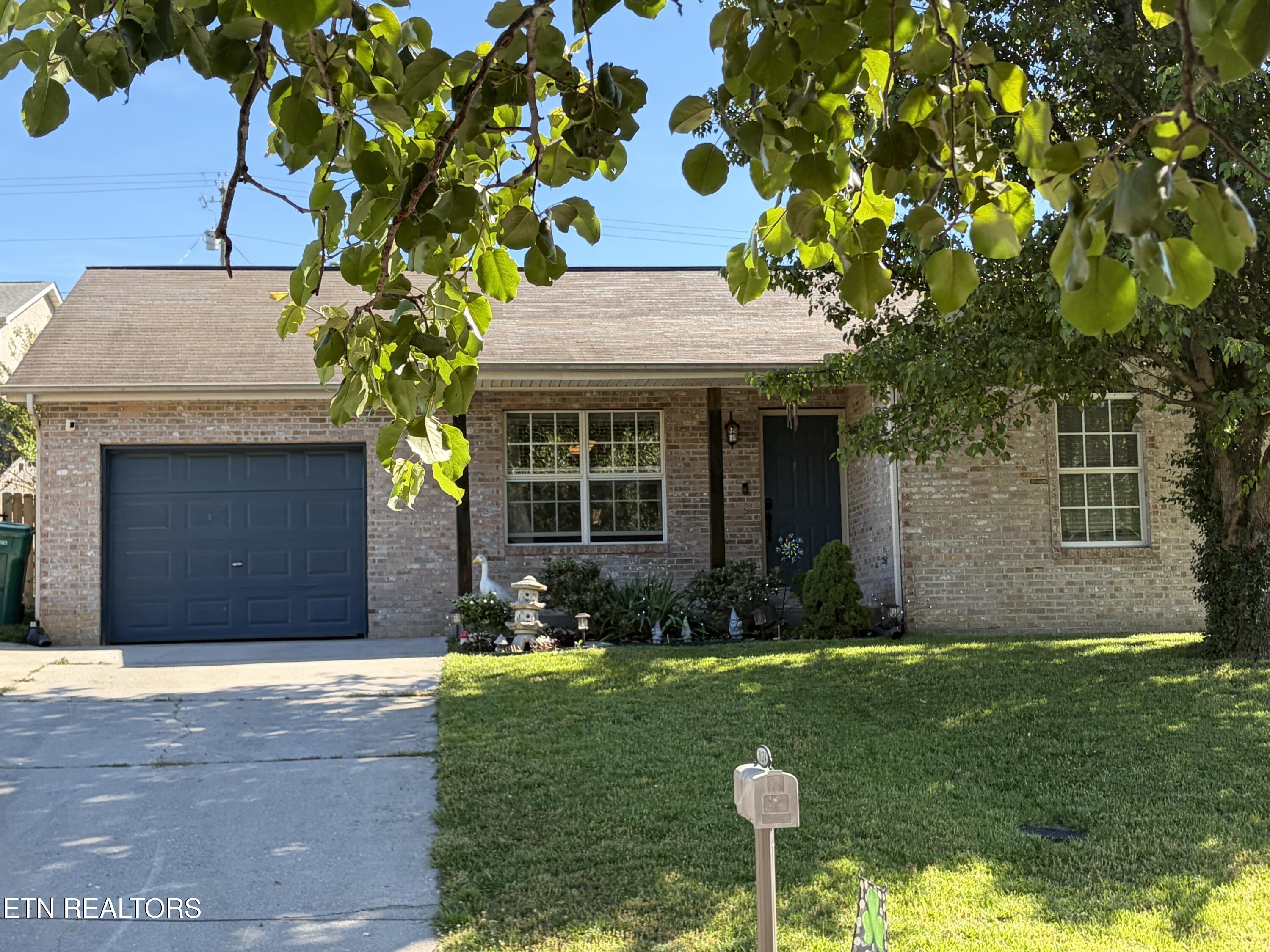 8134 Marsala Lane Knoxville TN 37938